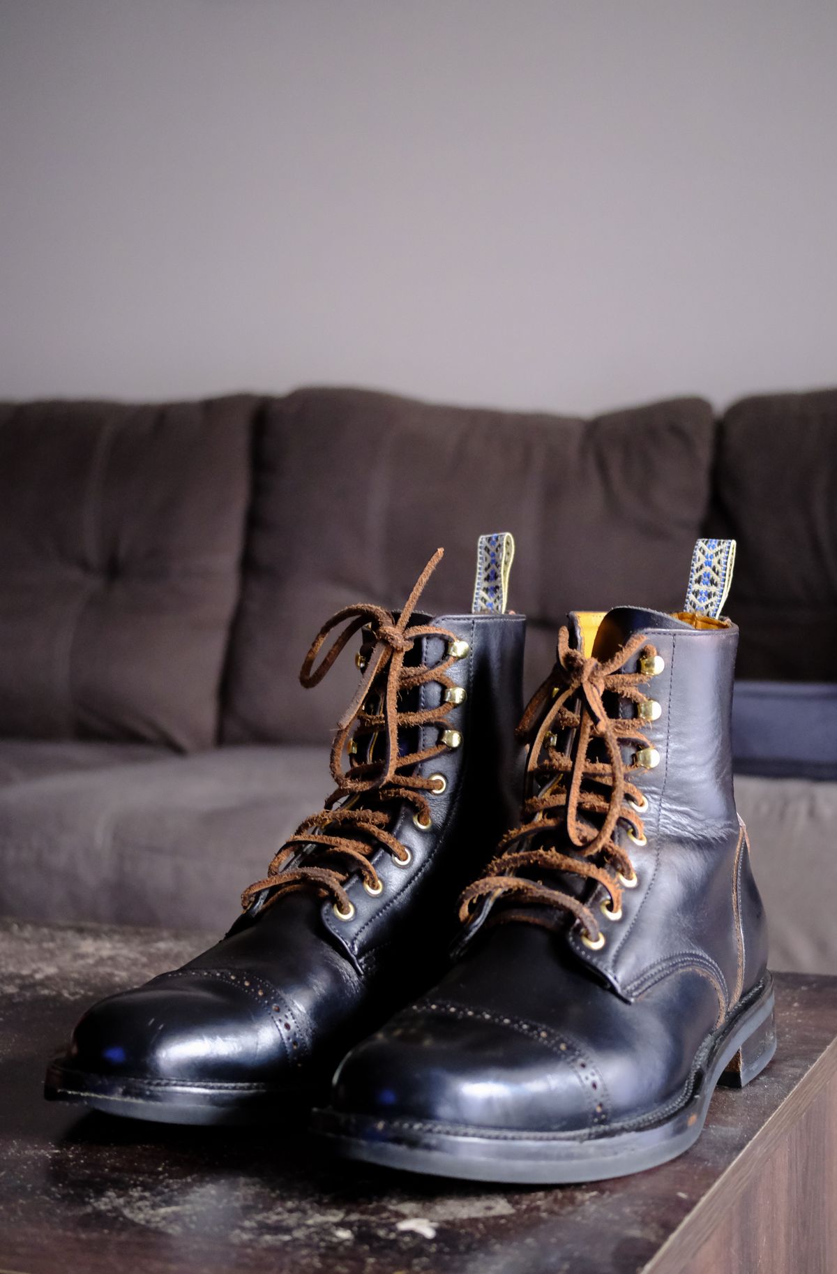 Photo by sprite on February 8, 2026 of the Unmarked DB Hunter Cap Toe in Horween Black Chromexcel.