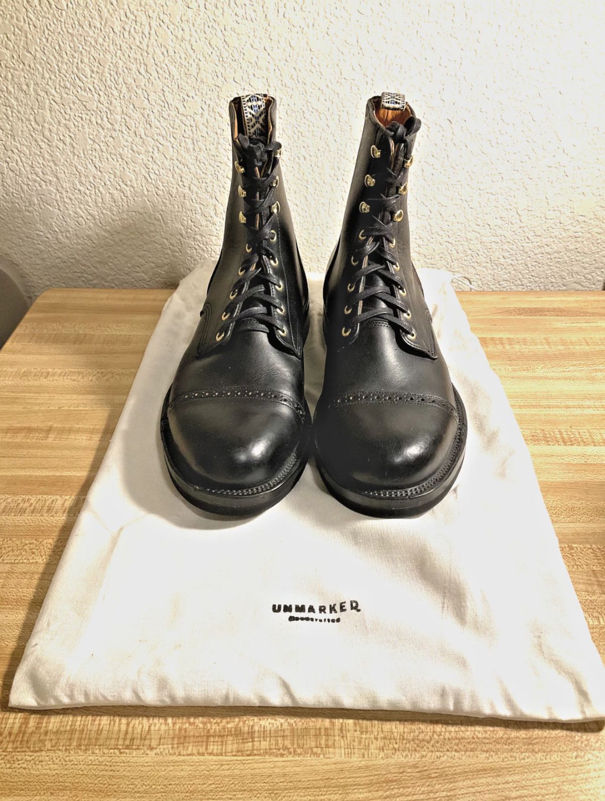 Photo by sprite on September 14, 2025 of the Unmarked DB Hunter Cap Toe in Horween Black Chromexcel.