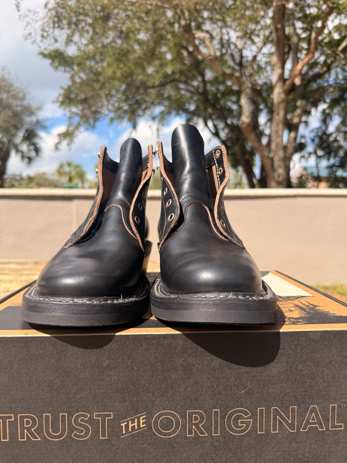 Photo by King_Stoic on February 17, 2026 of the White's Semi-Dress in Horween Black Chromexcel.