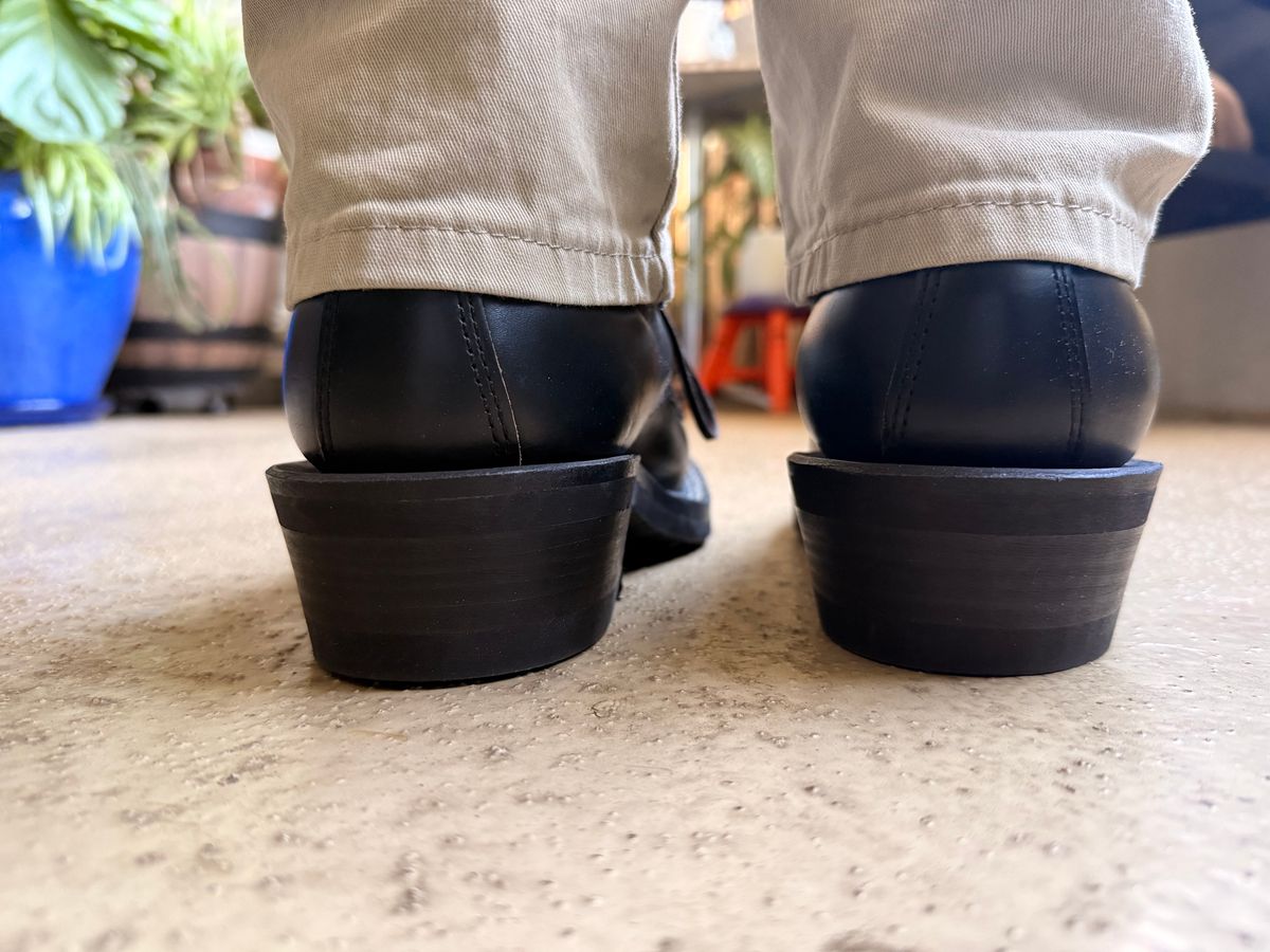 Photo by King_Stoic on February 24, 2026 of the White's Semi-Dress in Horween Black Chromexcel.