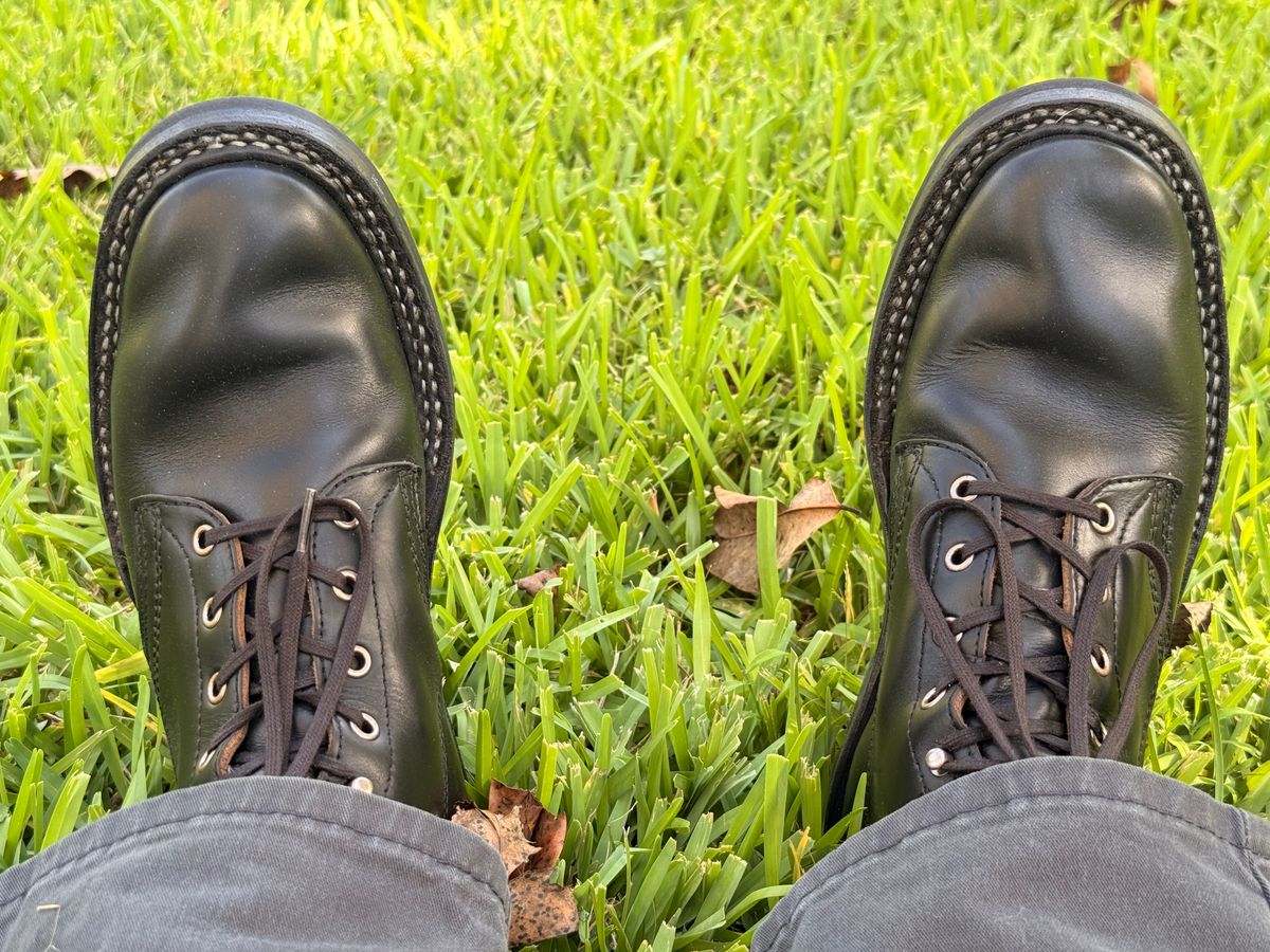 Photo by King_Stoic on June 8, 2026 of the White's Semi-Dress in Horween Black Chromexcel.