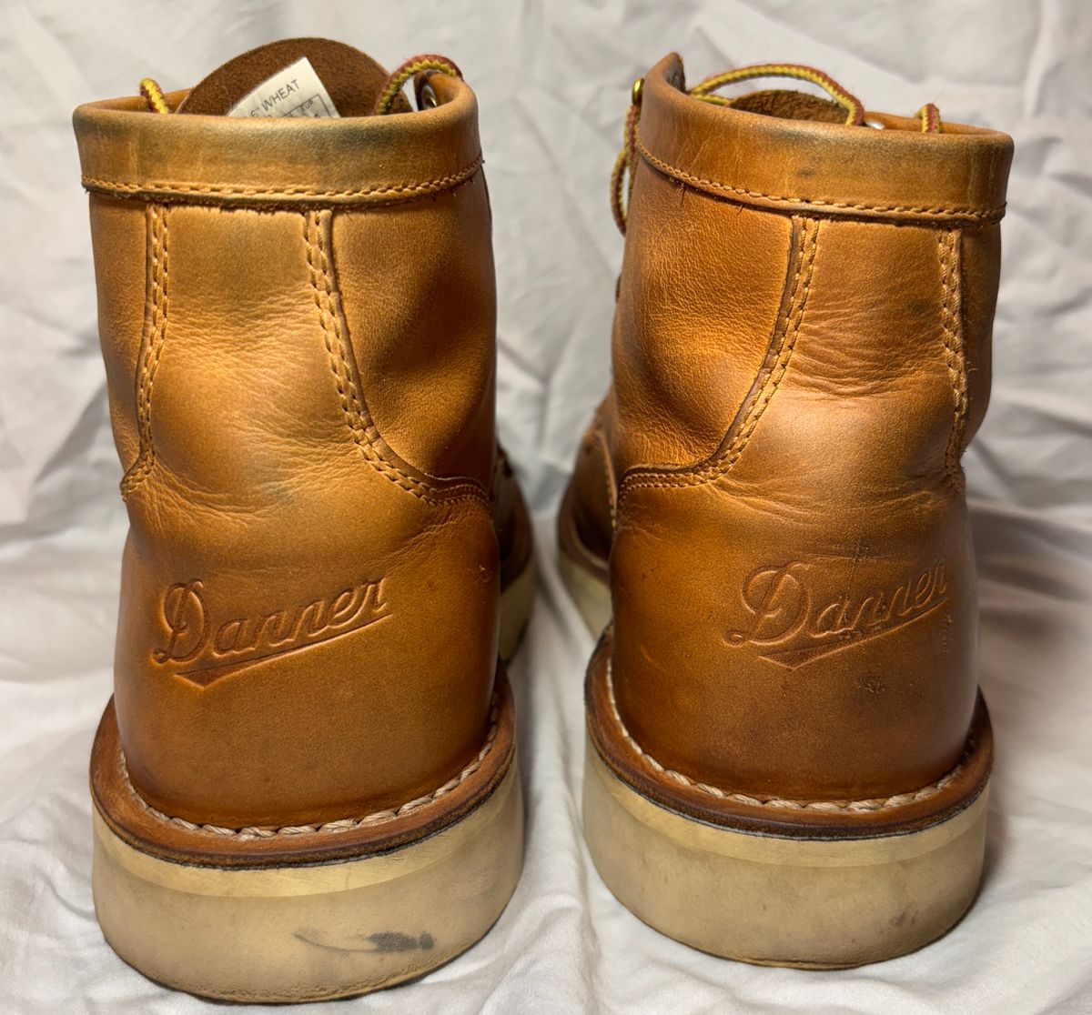 Photo by cjdigs on December 3, 2024 of the Danner Bull Run Moc in Danner / Wheat.