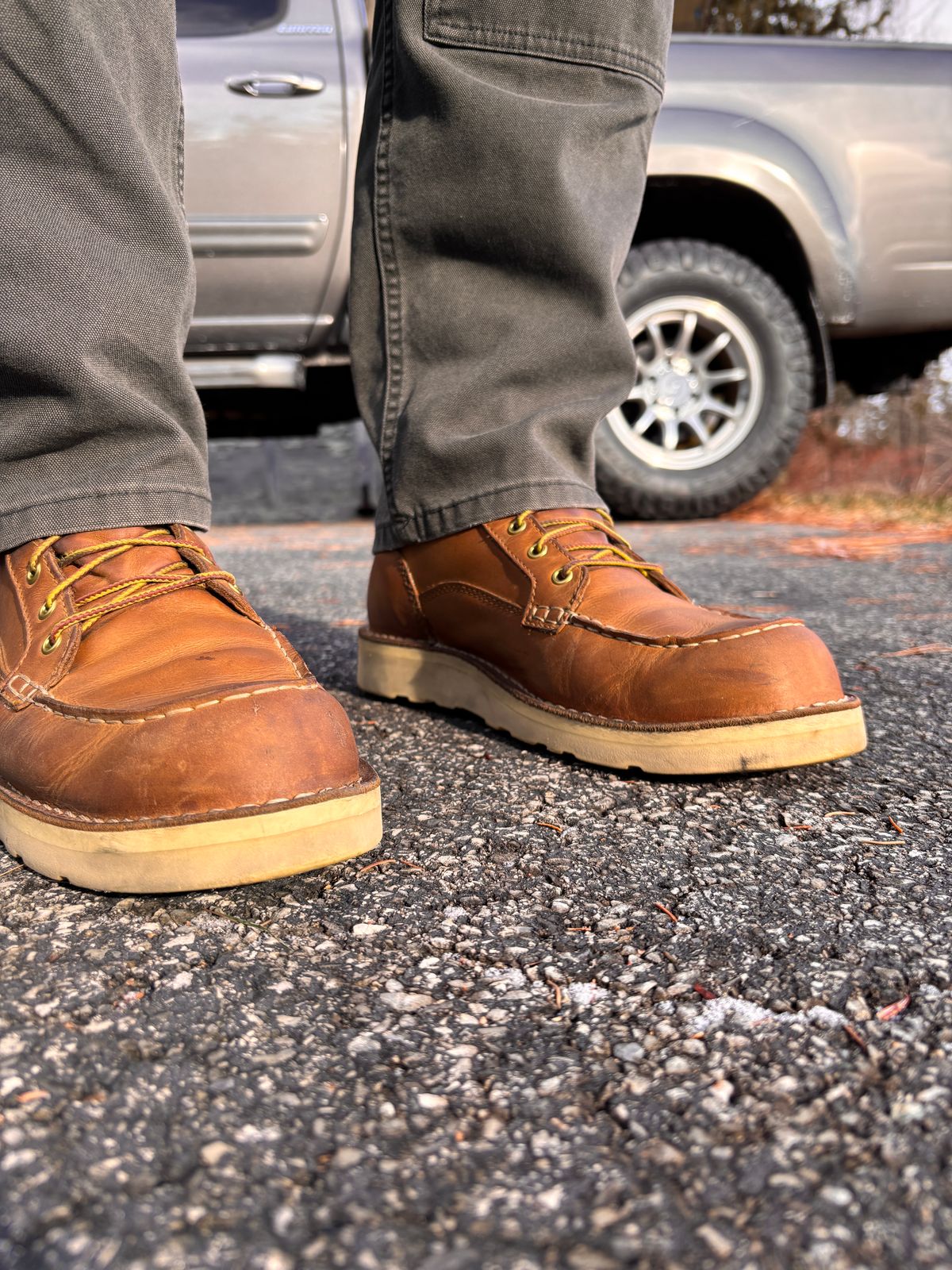 Photo by cjdigs on January 5, 2025 of the Danner Bull Run Moc in Danner / Wheat.