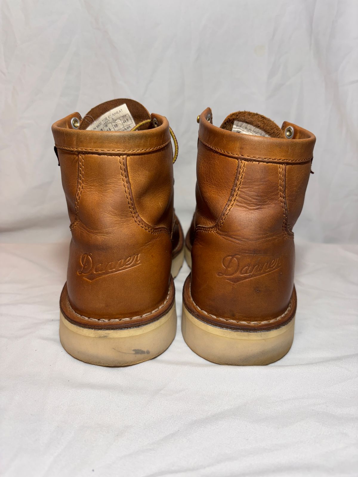 Photo by cjdigs on February 3, 2025 of the Danner Bull Run Moc in Danner / Wheat.