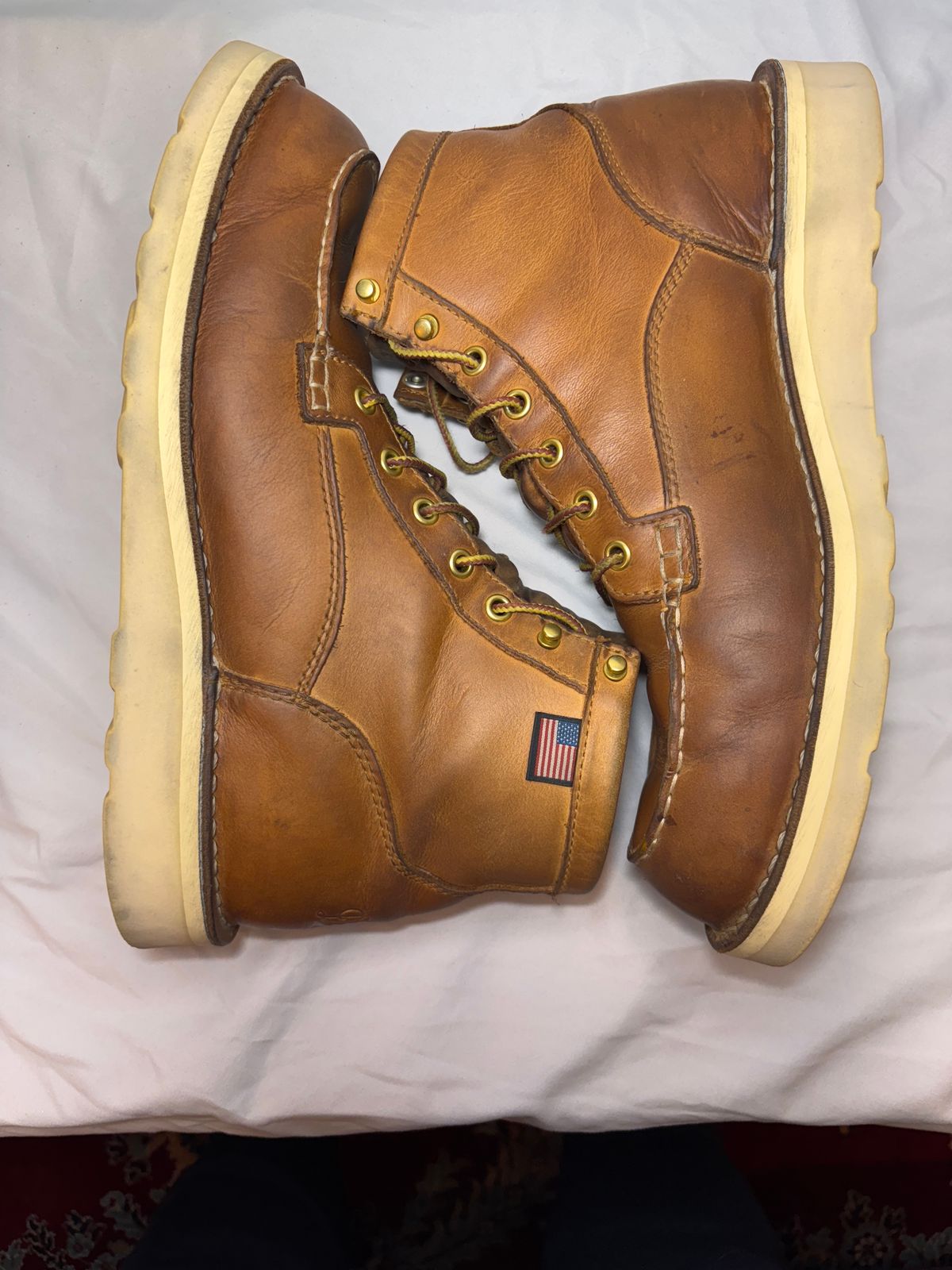 Photo by cjdigs on February 3, 2025 of the Danner Bull Run Moc in Danner / Wheat.