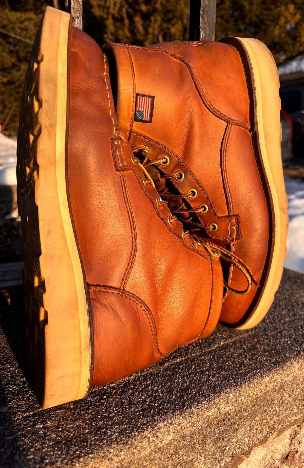 Photo by cjdigs on March 2, 2025 of the Danner Bull Run Moc in Danner / Wheat.
