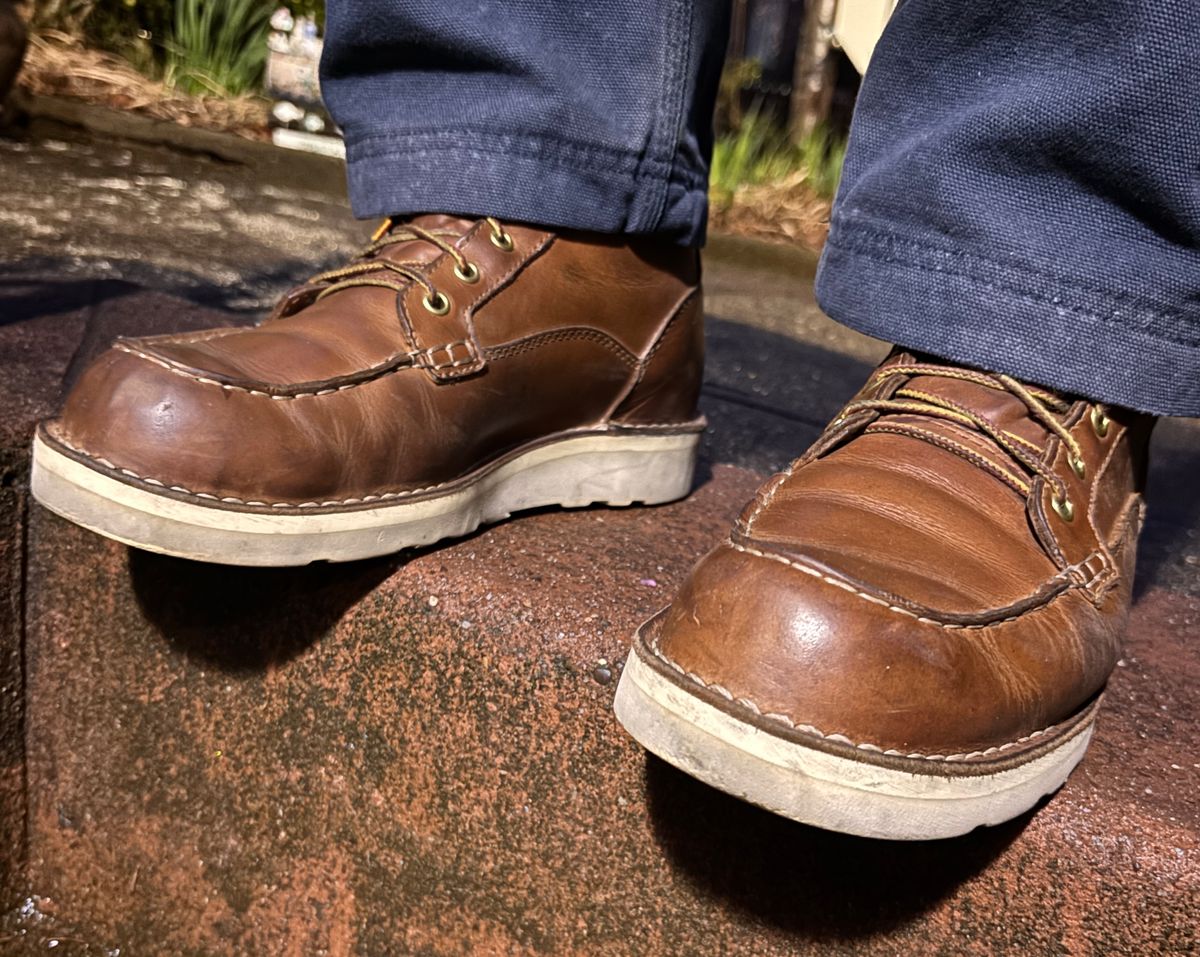 Photo by cjdigs on April 3, 2025 of the Danner Bull Run Moc in Danner / Wheat.