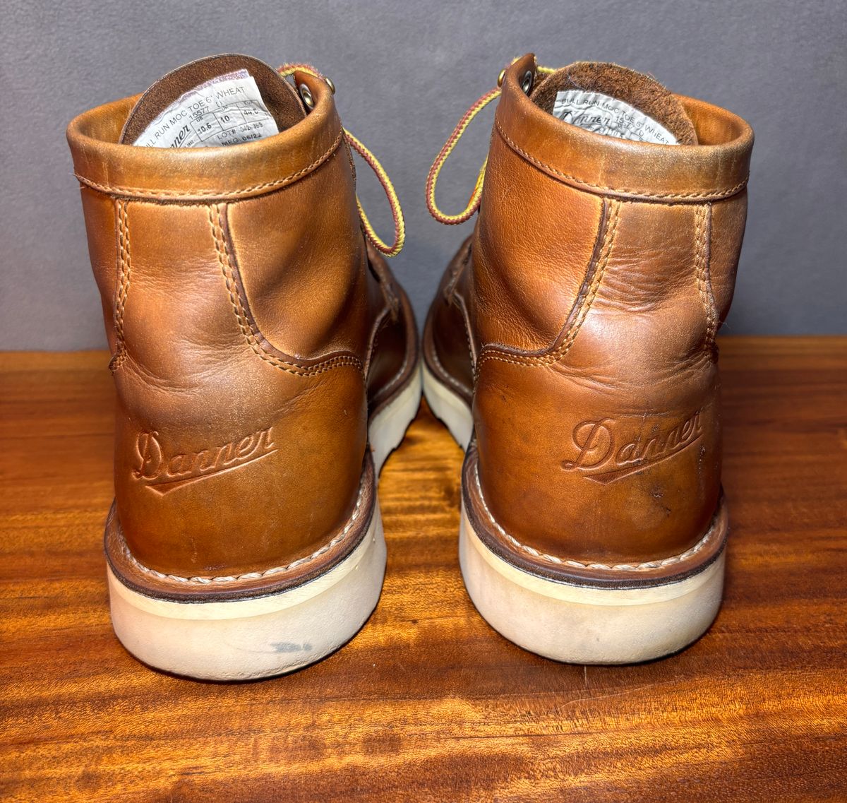 Photo by cjdigs on April 4, 2025 of the Danner Bull Run Moc in Danner / Wheat.