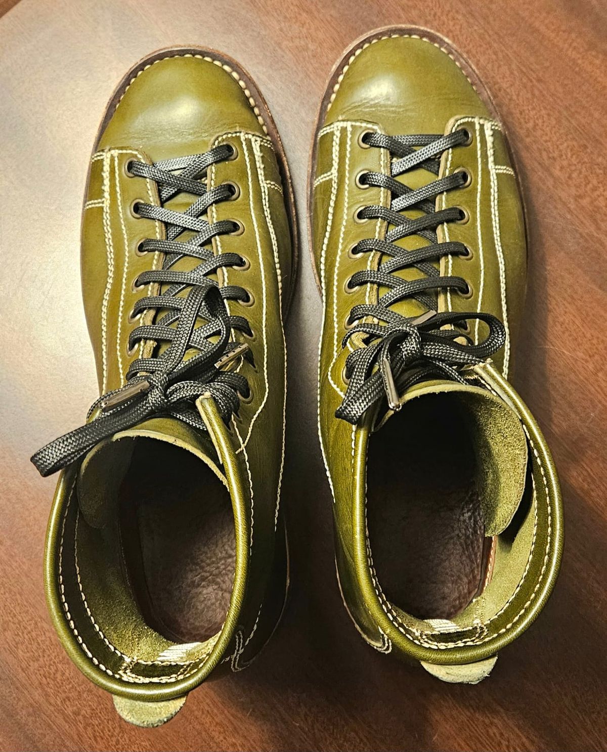 Photo by patinachroniclesDVO on December 4, 2025 of the Willie's Handmade Boots Pioneer Lace To Toe in Badalassi Carlo Oliva Minerva.