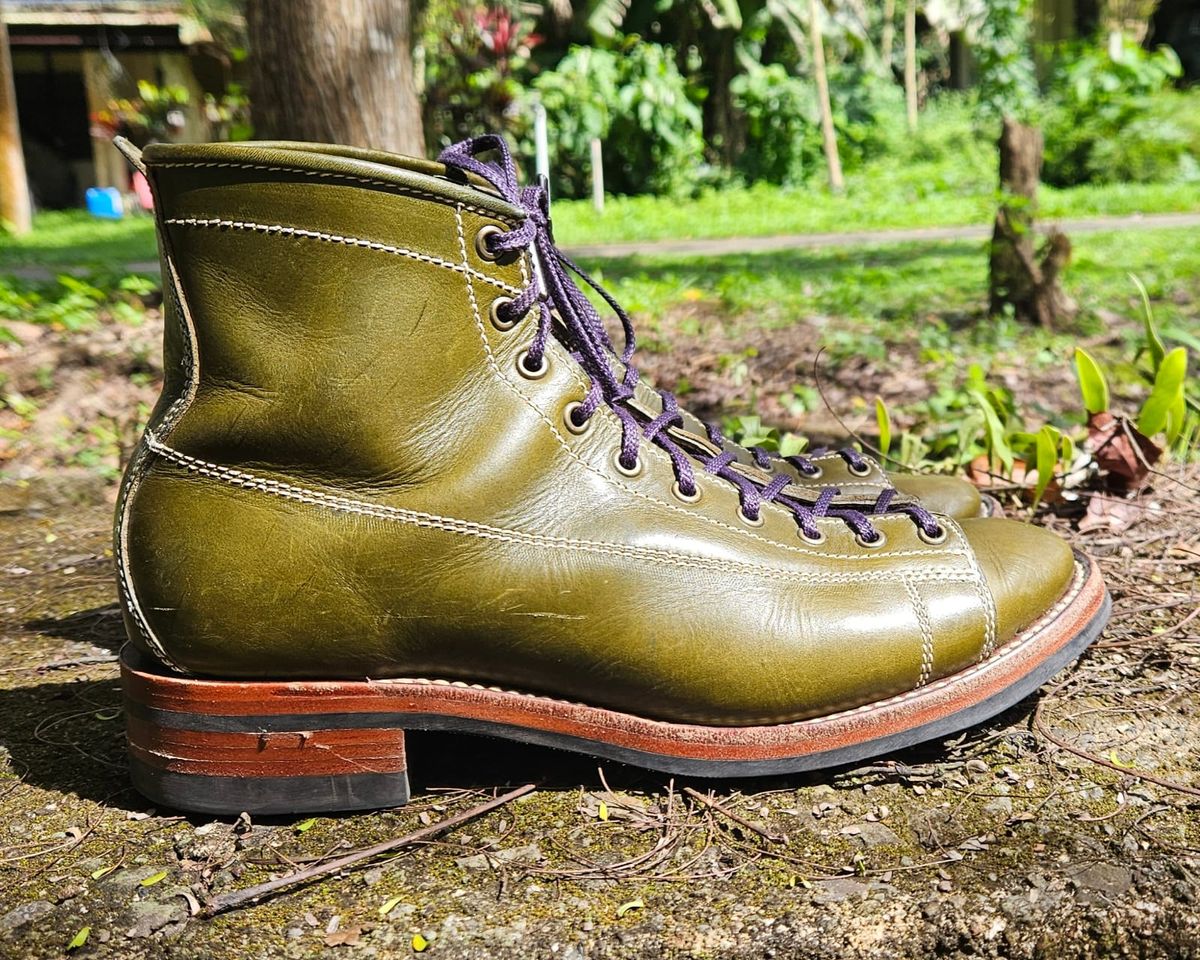 Photo by patinachroniclesDVO on January 3, 2026 of the Willie's Handmade Boots Pioneer Lace To Toe in Badalassi Carlo Oliva Minerva.