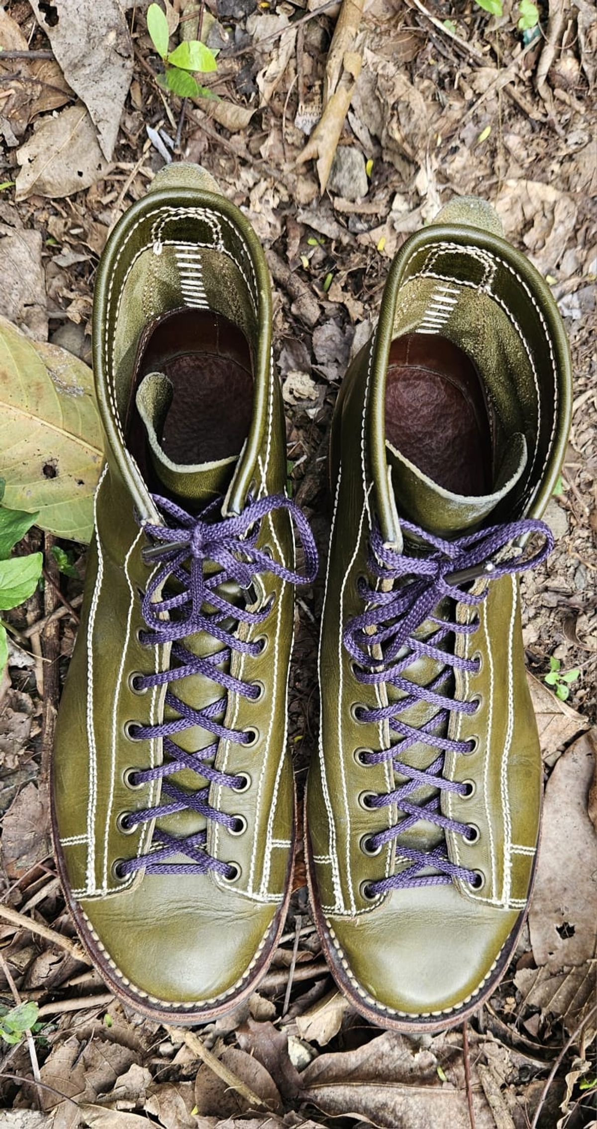 Photo by patinachroniclesDVO on January 3, 2026 of the Willie's Handmade Boots Pioneer Lace To Toe in Badalassi Carlo Oliva Minerva.