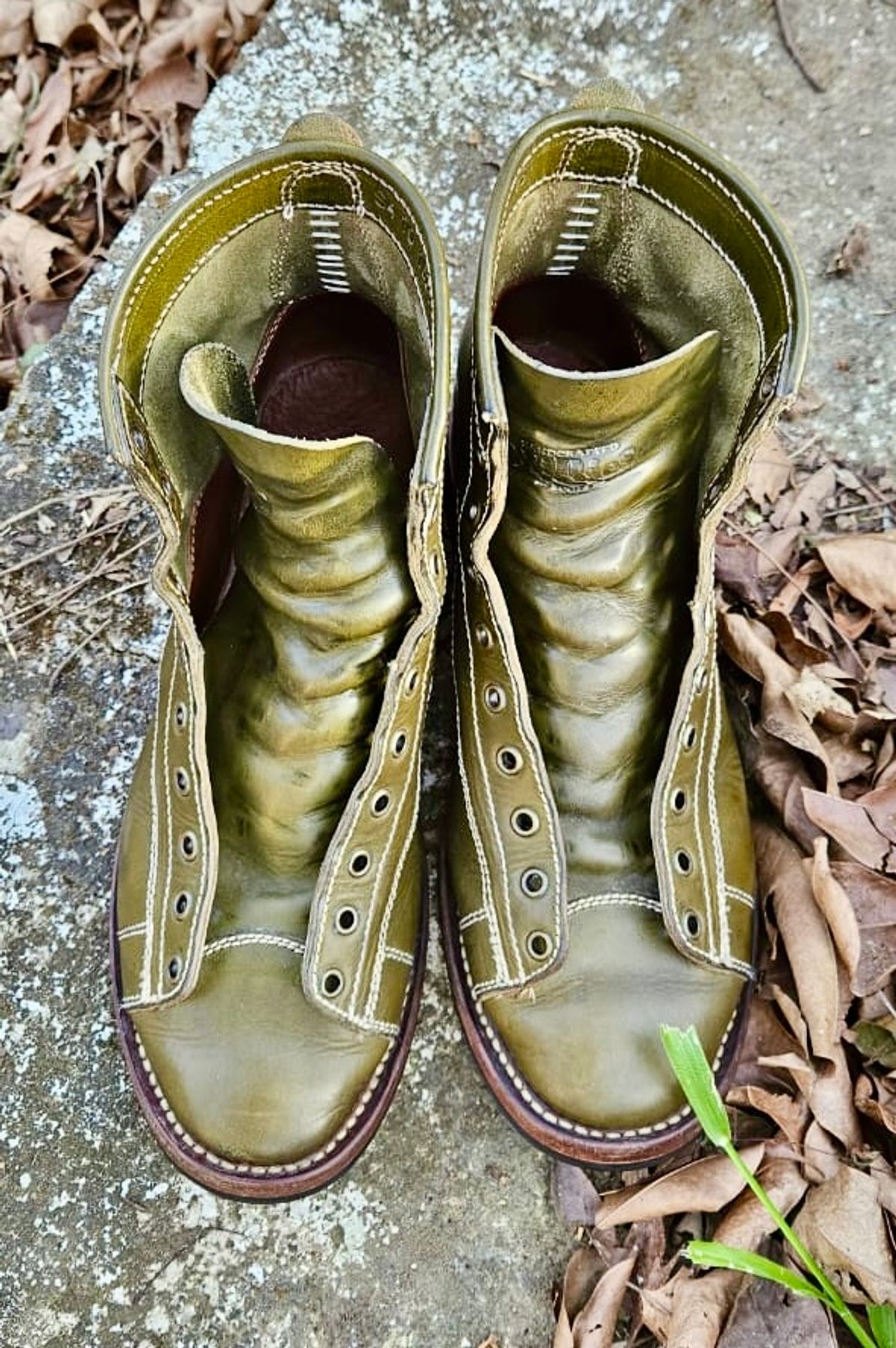 Photo by patinachroniclesDVO on February 2, 2026 of the Willie's Handmade Boots Pioneer Lace To Toe in Badalassi Carlo Oliva Minerva.