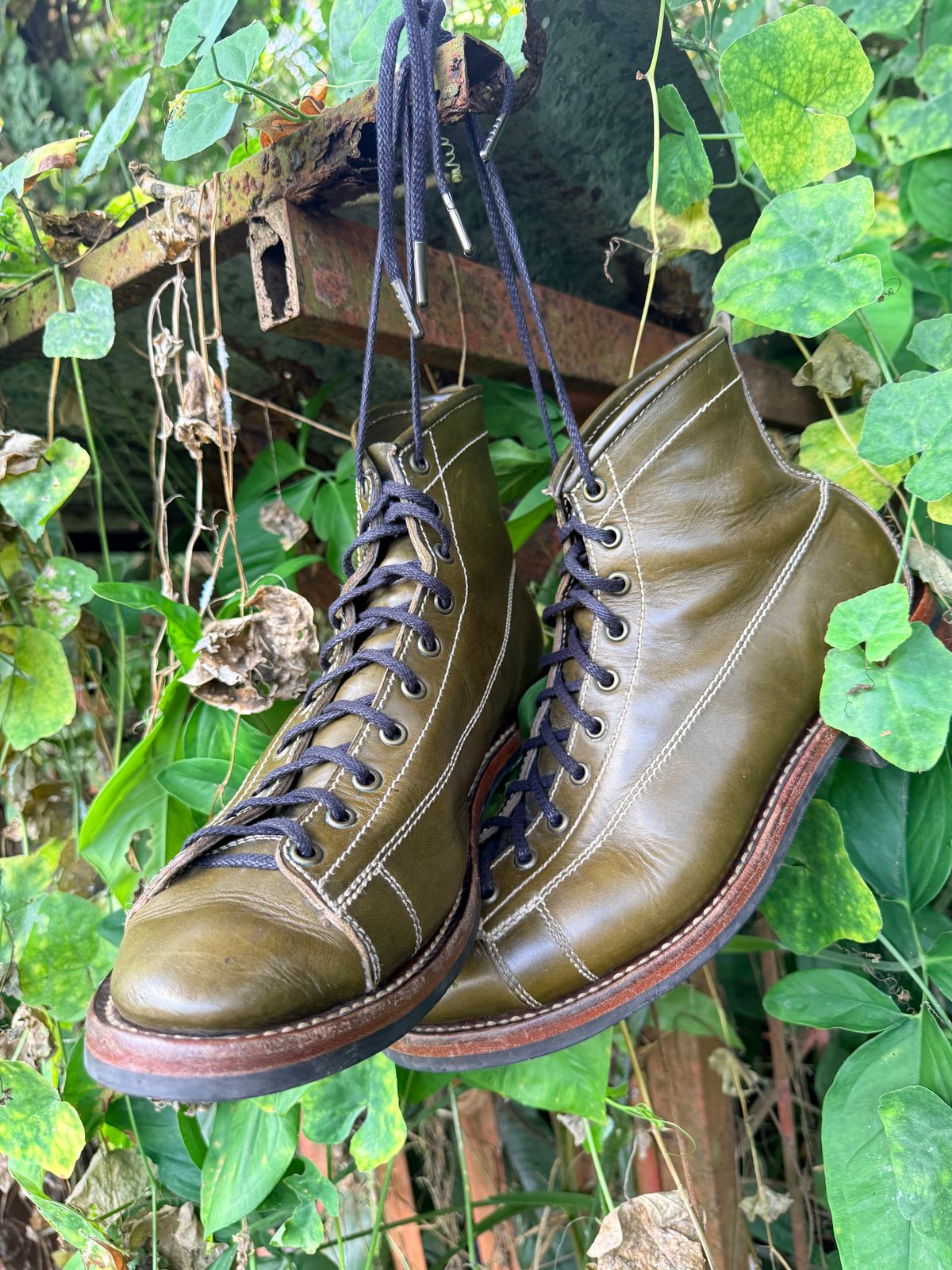 Photo by patinachroniclesDVO on March 6, 2026 of the Willie's Handmade Boots Pioneer Lace To Toe in Badalassi Carlo Oliva Minerva.