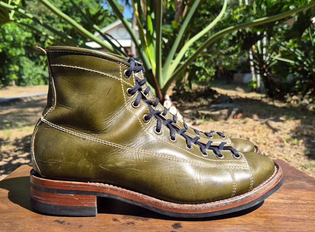 Photo by patinachroniclesDVO on April 5, 2026 of the Willie's Handmade Boots Pioneer Lace To Toe in Badalassi Carlo Oliva Minerva.