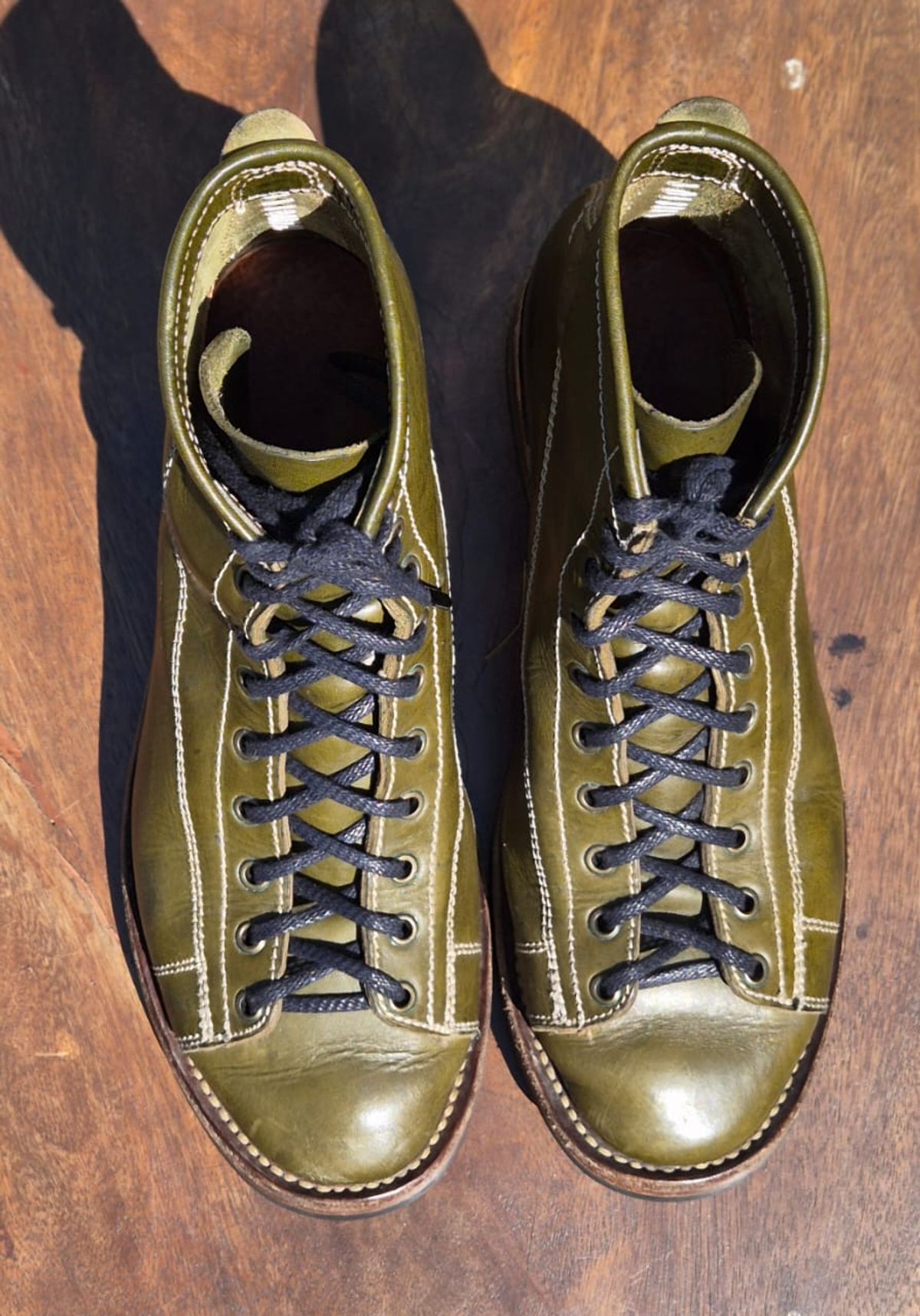 Photo by patinachroniclesDVO on April 5, 2026 of the Willie's Handmade Boots Pioneer Lace To Toe in Badalassi Carlo Oliva Minerva.