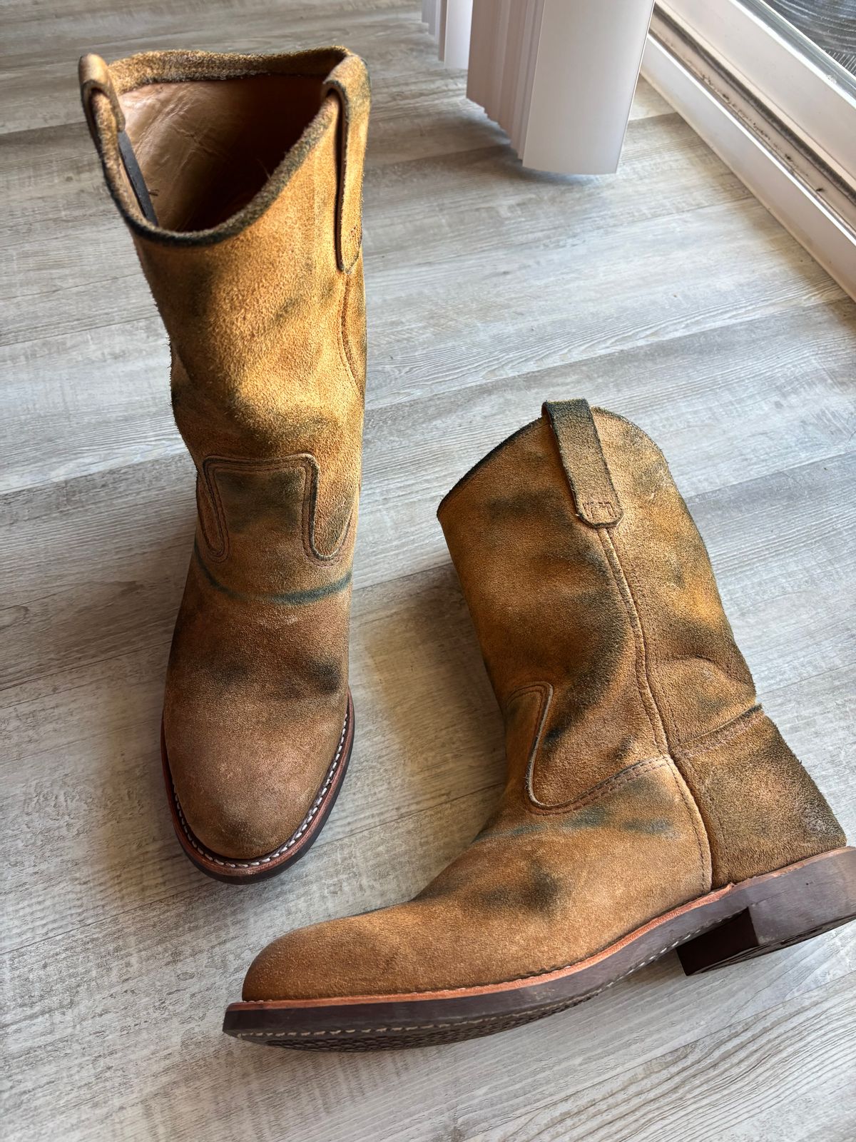 Photo by winters_8 on October 27, 2025 of the Red Wing Pecos in S.B. Foot Hawthorne Muleskinner.