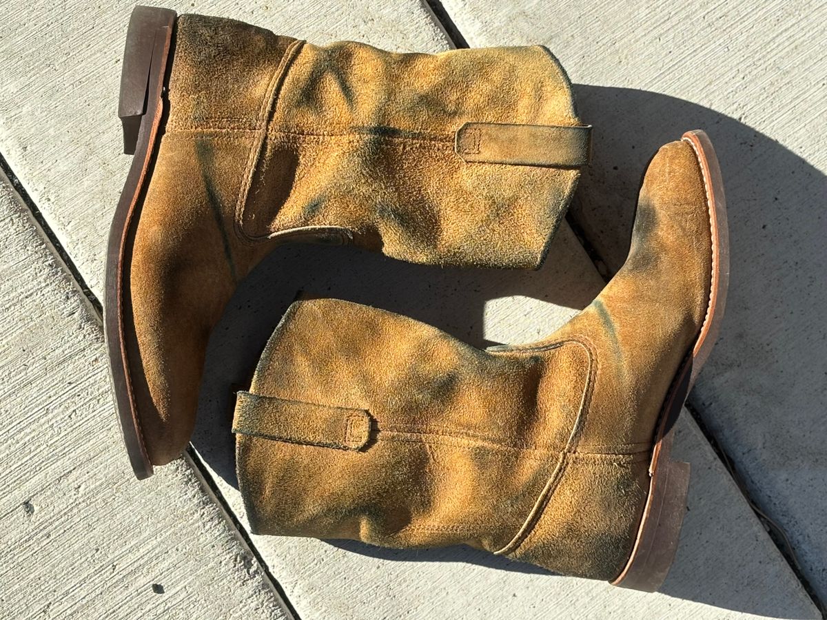 Photo by winters_8 on November 1, 2025 of the Red Wing Pecos in S.B. Foot Hawthorne Muleskinner.