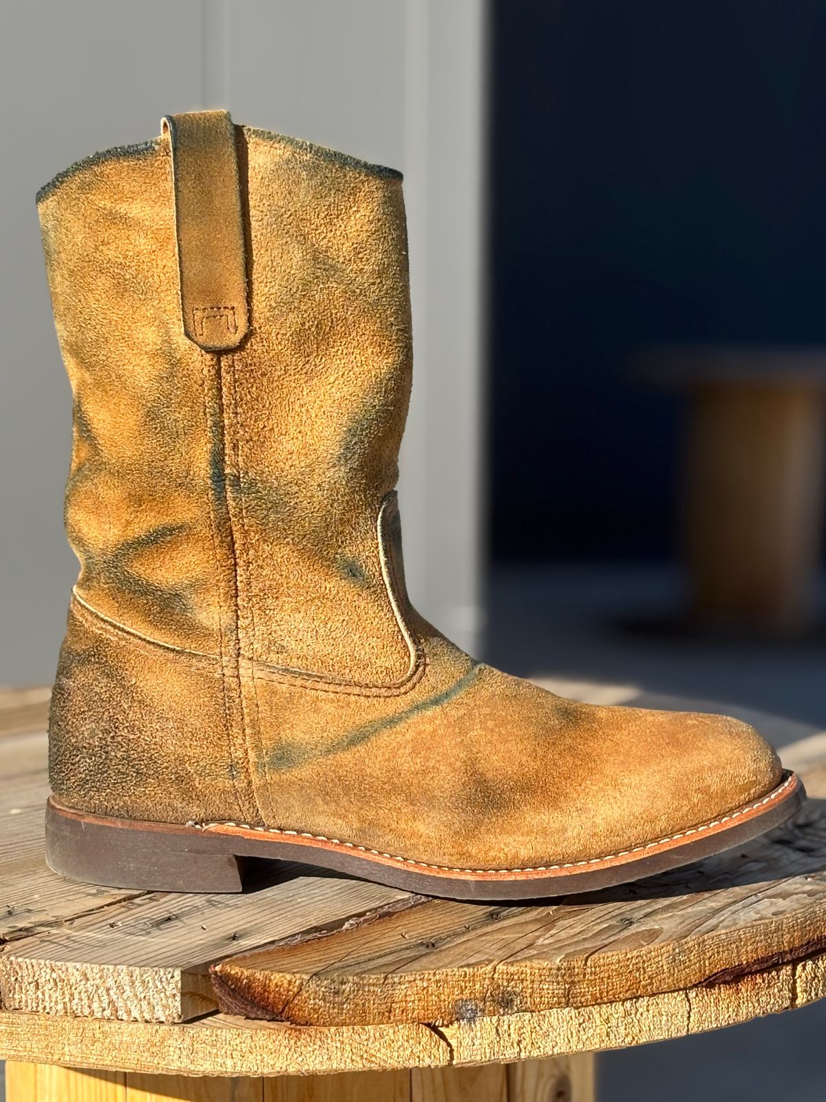 Photo by winters_8 on November 1, 2025 of the Red Wing Pecos in S.B. Foot Hawthorne Muleskinner.