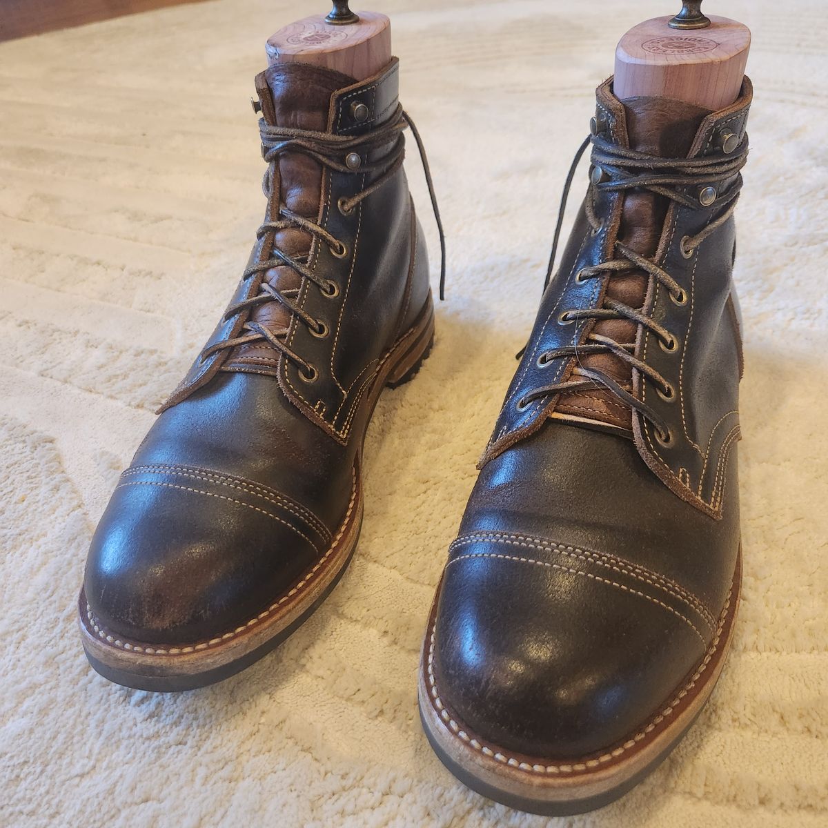 Photo by MasterResource4890 on January 21, 2025 of the Truman Cap Toe Boot in Horween Java Waxed Flesh.