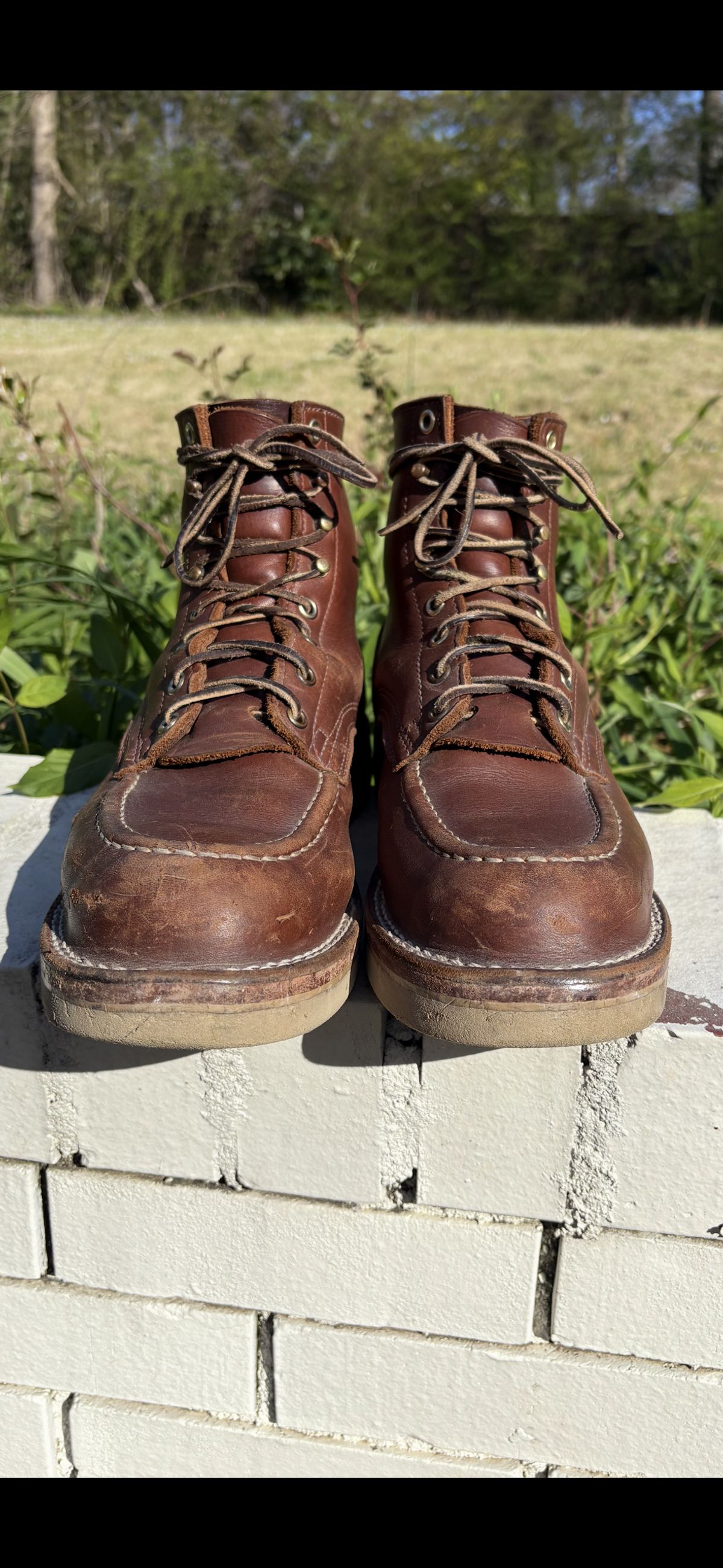 Photo by jimmyshoestrings on March 22, 2025 of the Nicks Moc Toe in Seidel 1964 Brown.