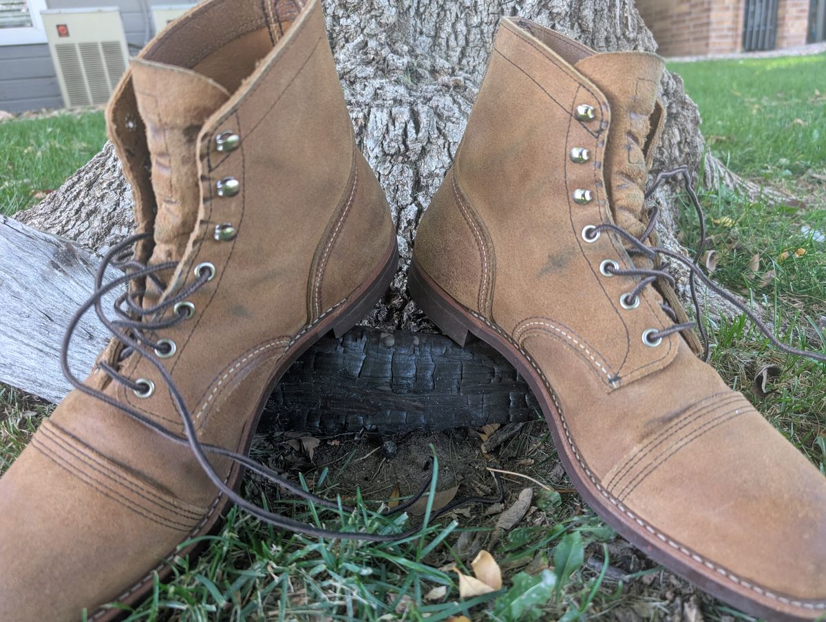 Photo by NoirSclera on September 27, 2025 of the Red Wing Iron Ranger in S.B. Foot Hawthorne Muleskinner.