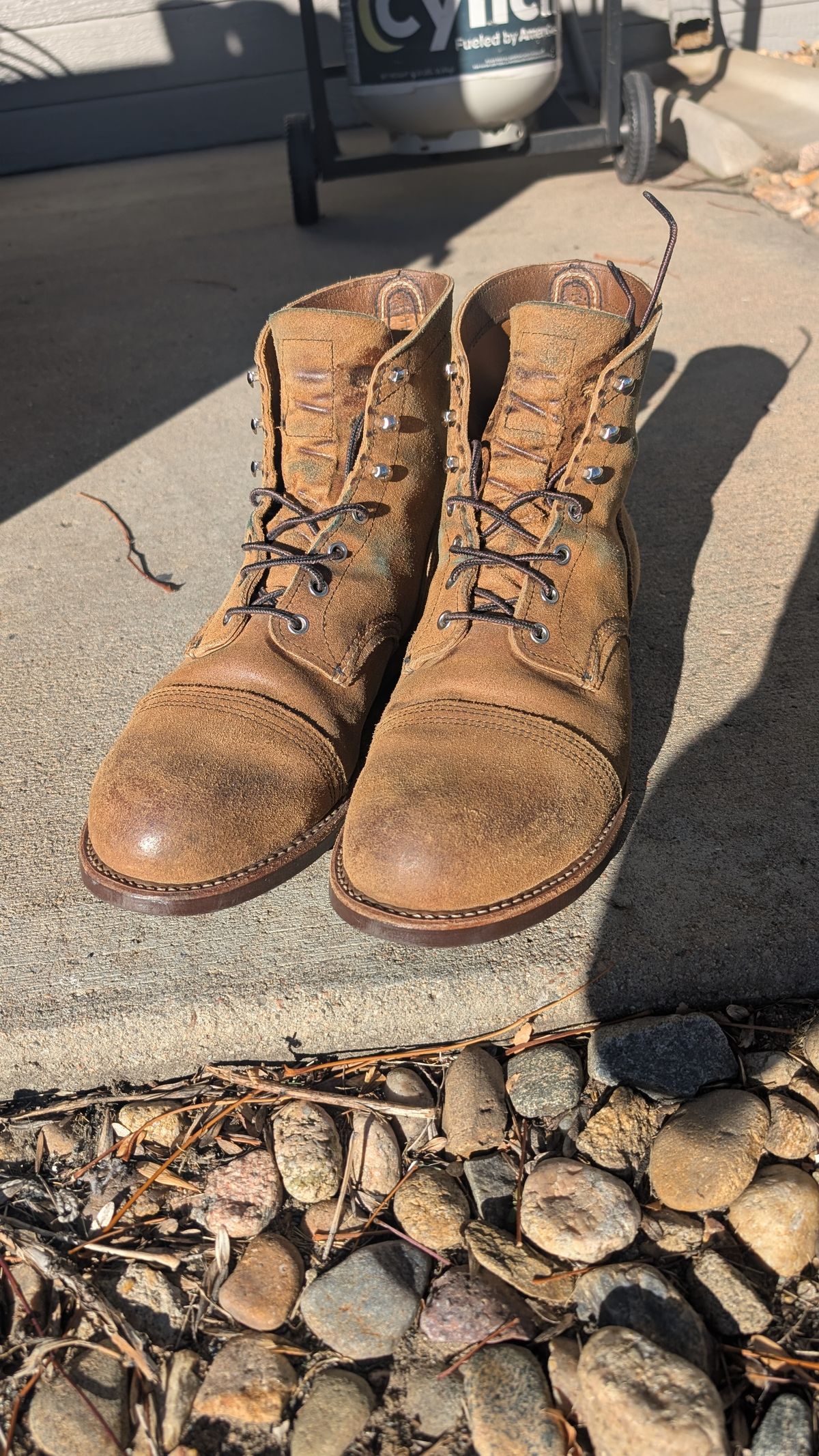 Photo by NoirSclera on November 2, 2025 of the Red Wing Iron Ranger in S.B. Foot Hawthorne Muleskinner.