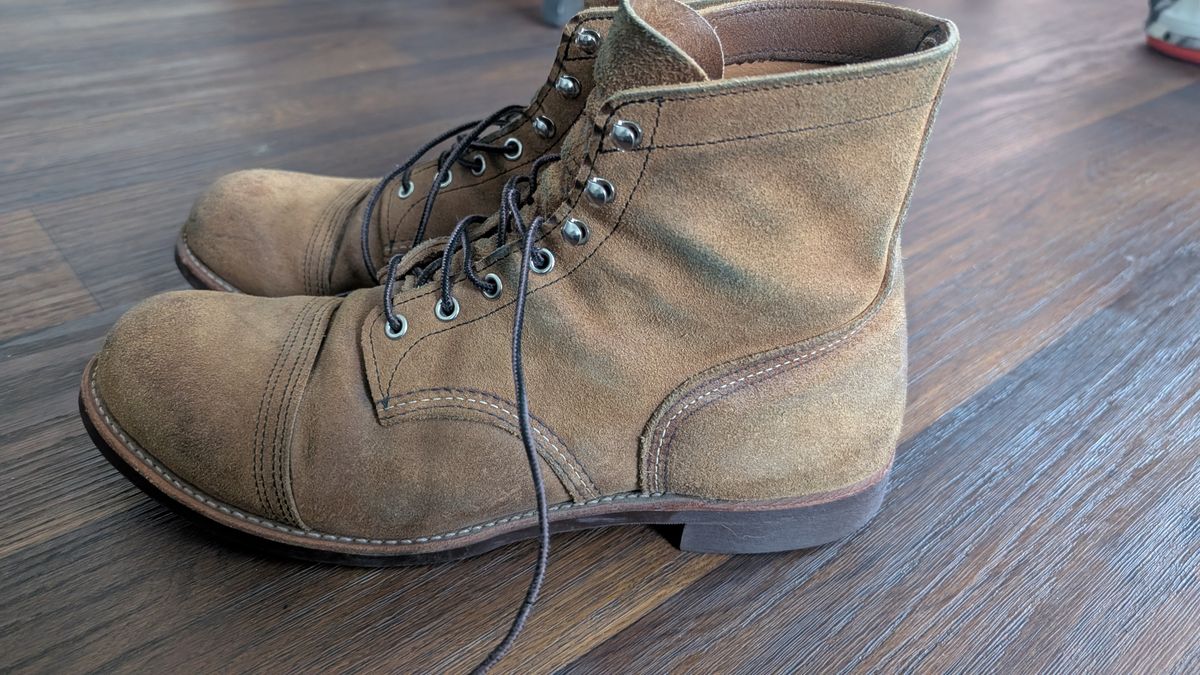 Photo by NoirSclera on December 3, 2025 of the Red Wing Iron Ranger in S.B. Foot Hawthorne Muleskinner.