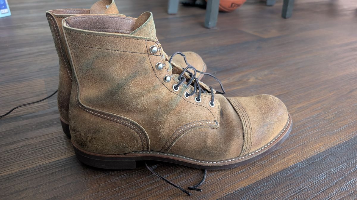 Photo by NoirSclera on December 3, 2025 of the Red Wing Iron Ranger in S.B. Foot Hawthorne Muleskinner.