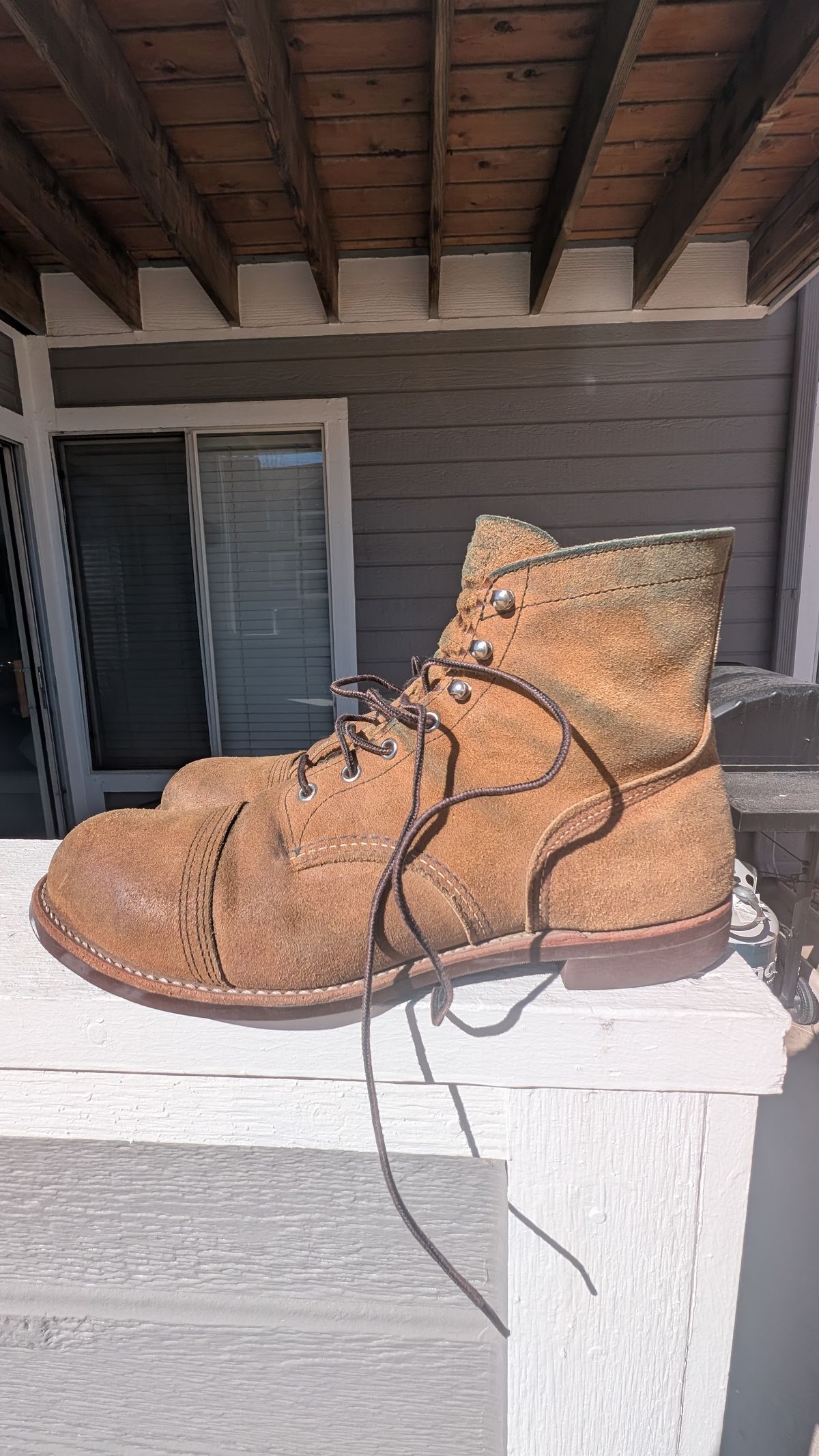 Photo by NoirSclera on March 4, 2026 of the Red Wing Iron Ranger in S.B. Foot Hawthorne Muleskinner.