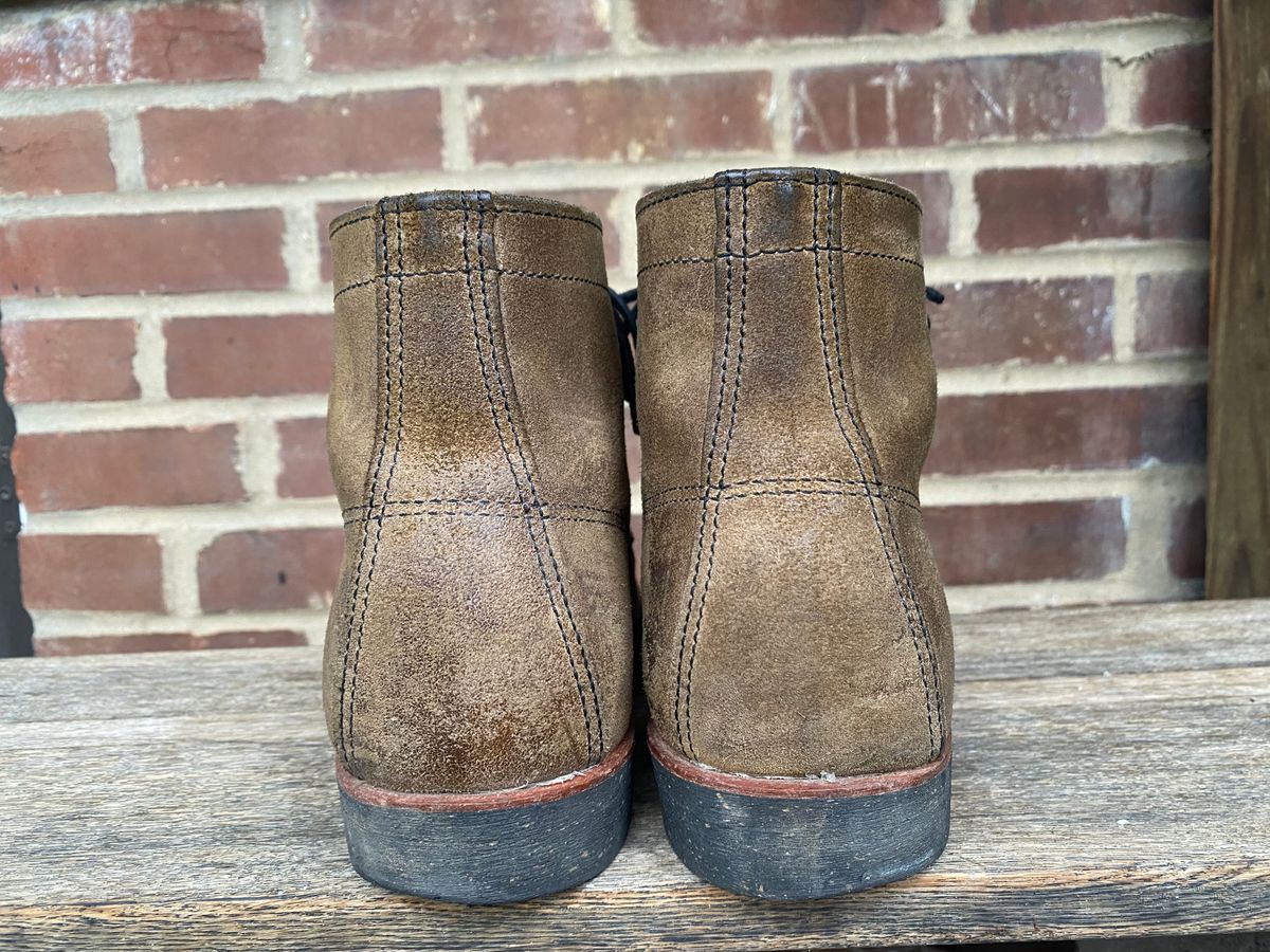 Photo by jacobjanes on November 1, 2025 of the Red Wing Merchant 8062 in S.B. Foot Olive Mohave Roughout.