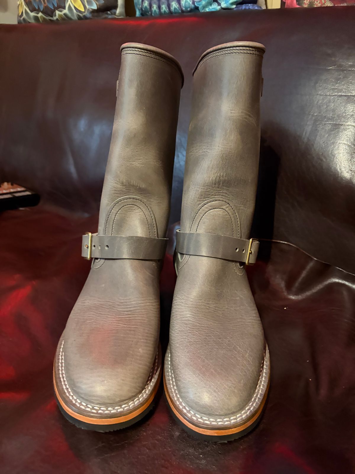 Photo by onepulp on February 6, 2026 of the Nicks X Parkhurst Brakeman in Horween Light Grey Cypress.