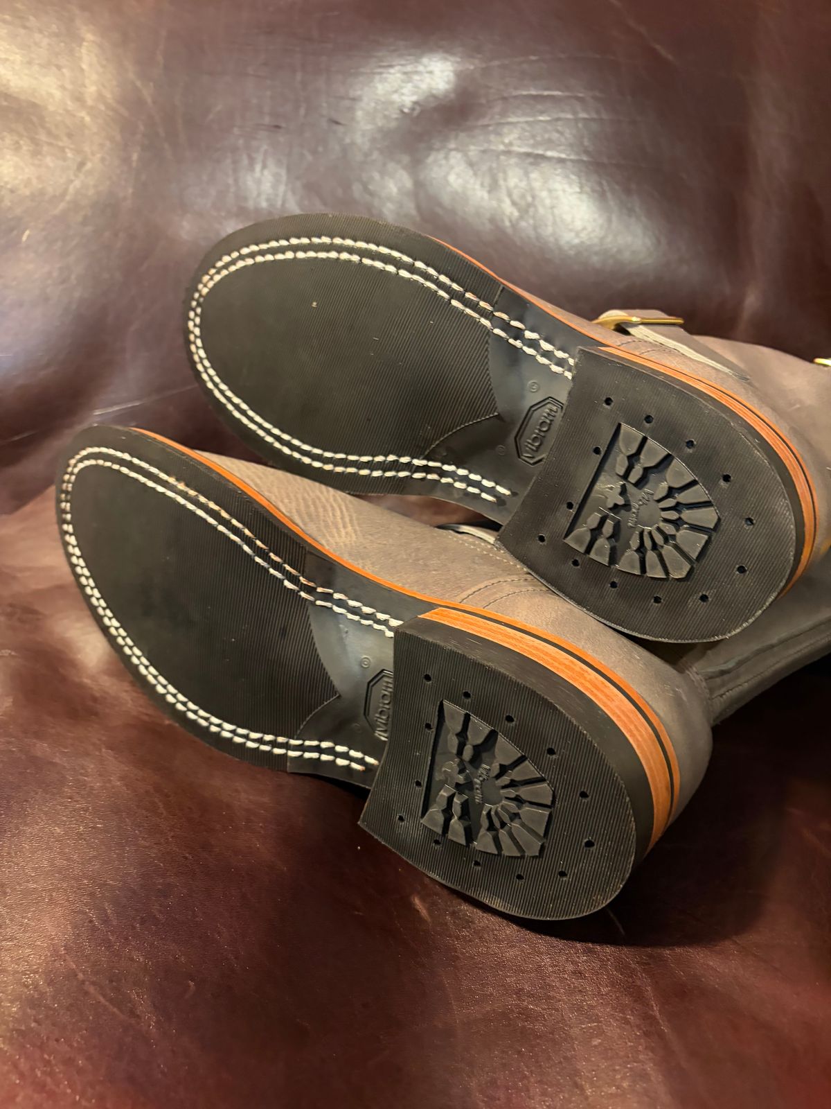 Photo by onepulp on February 6, 2026 of the Nicks X Parkhurst Brakeman in Horween Light Grey Cypress.