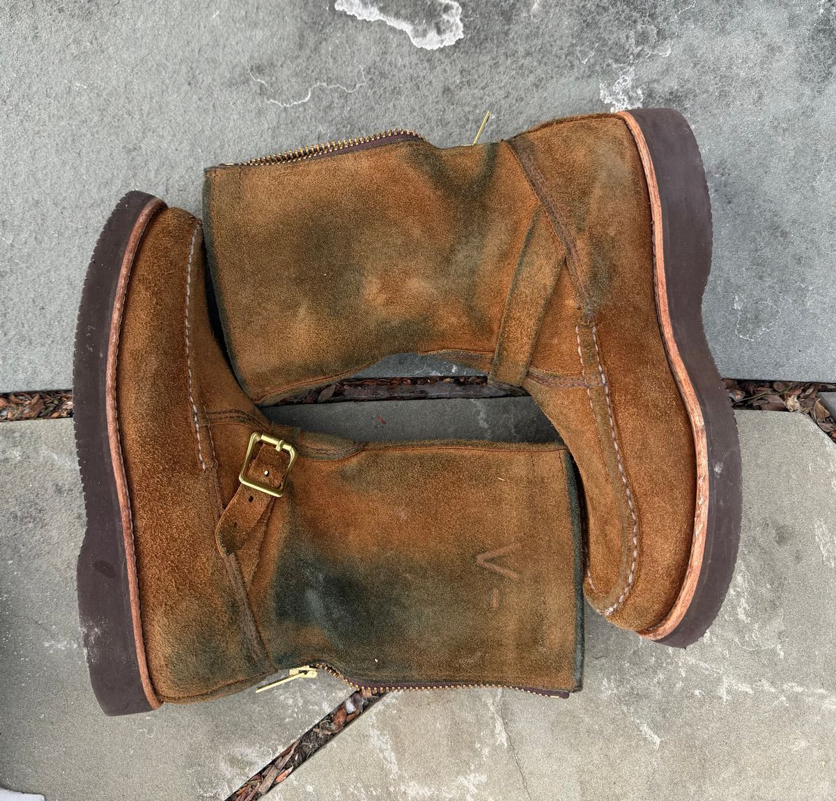 Photo by grantini on February 1, 2026 of the Russell Moccasin Co. Zephyr Balderas in SB Foot Roughout Pecos Chamois.