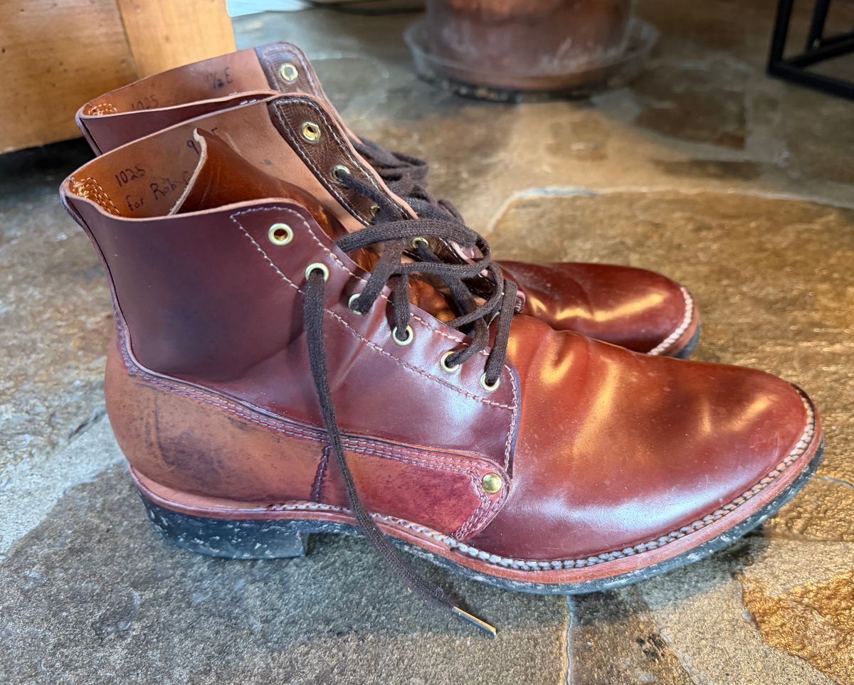 Photo by grantini on January 1, 2026 of the Oldspeed MFG Henry Johnson in Horween Color 2 Shell Cordovan.