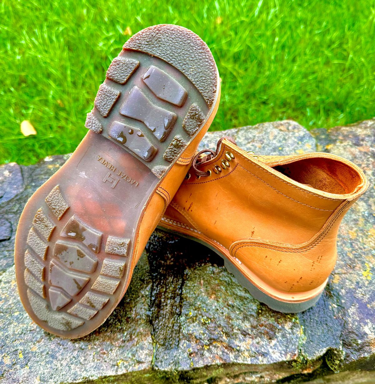 Photo by grantini on October 1, 2024 of the Oldspeed Service Boot 6” in Horween Tan Latigo.