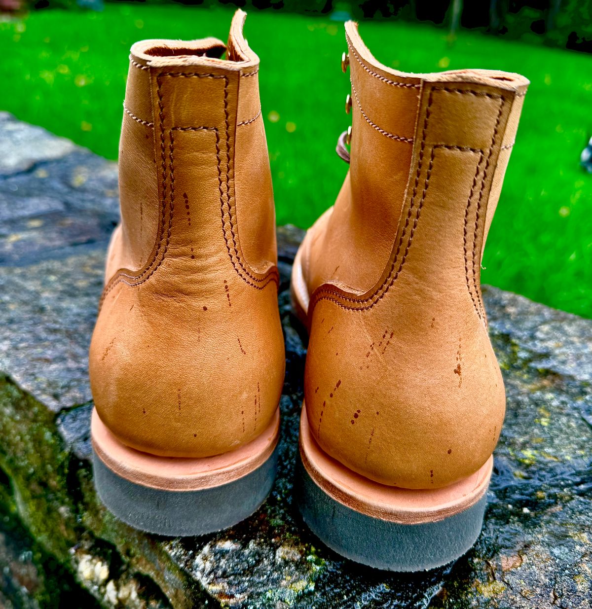 Photo by grantini on October 1, 2024 of the Oldspeed Service Boot 6” in Horween Tan Latigo.