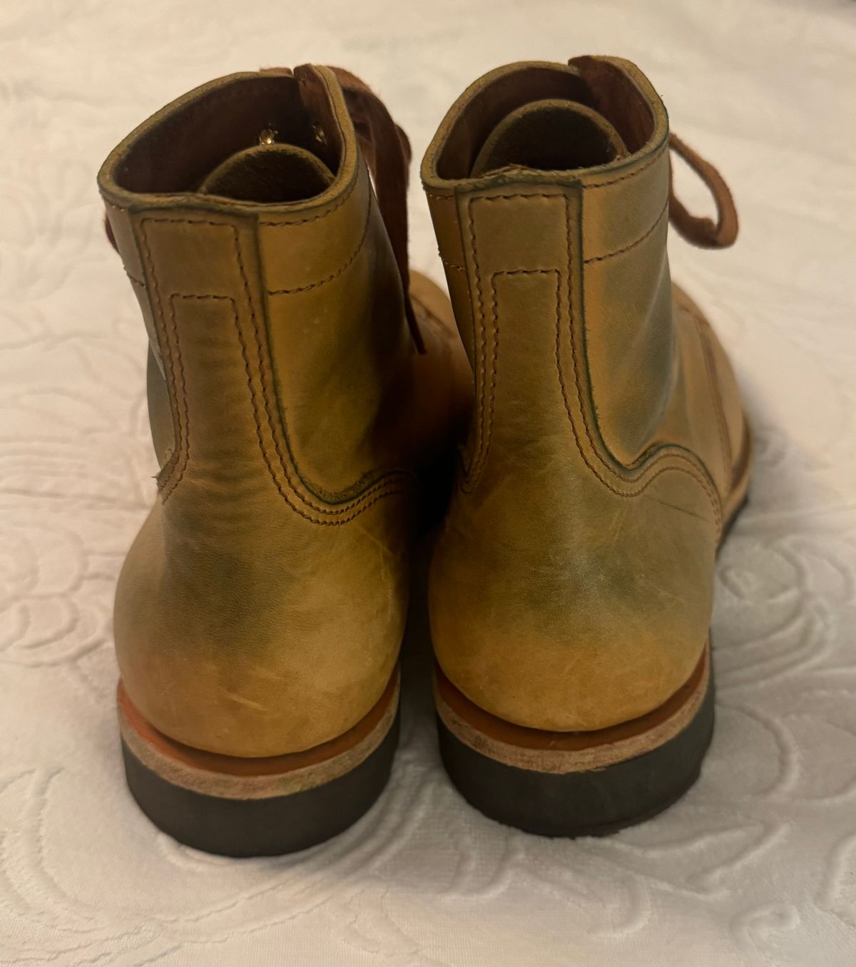 Photo by grantini on November 1, 2024 of the Oldspeed Service Boot 6” in Horween Tan Latigo.