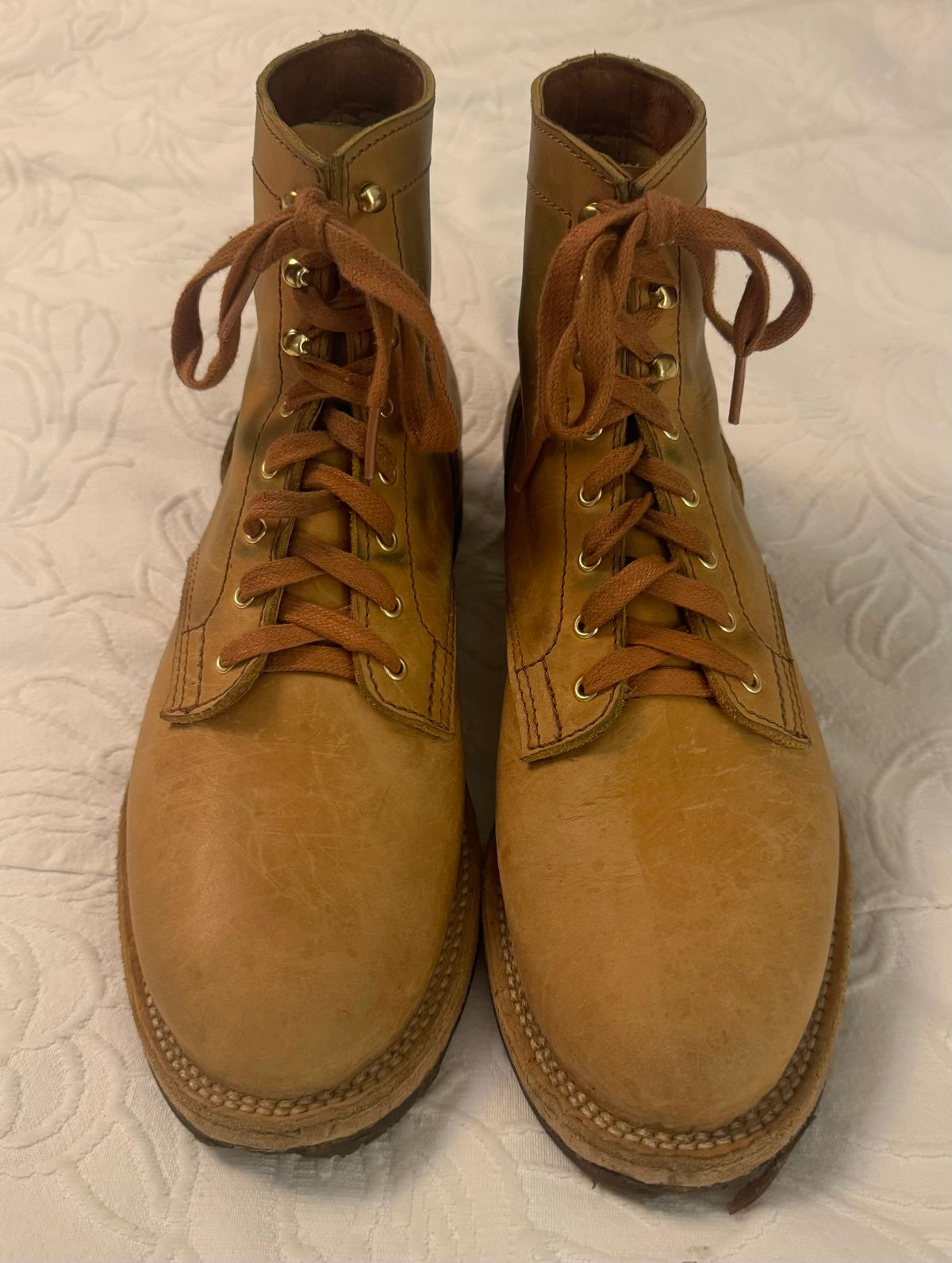 Photo by grantini on November 1, 2024 of the Oldspeed Service Boot 6” in Horween Tan Latigo.