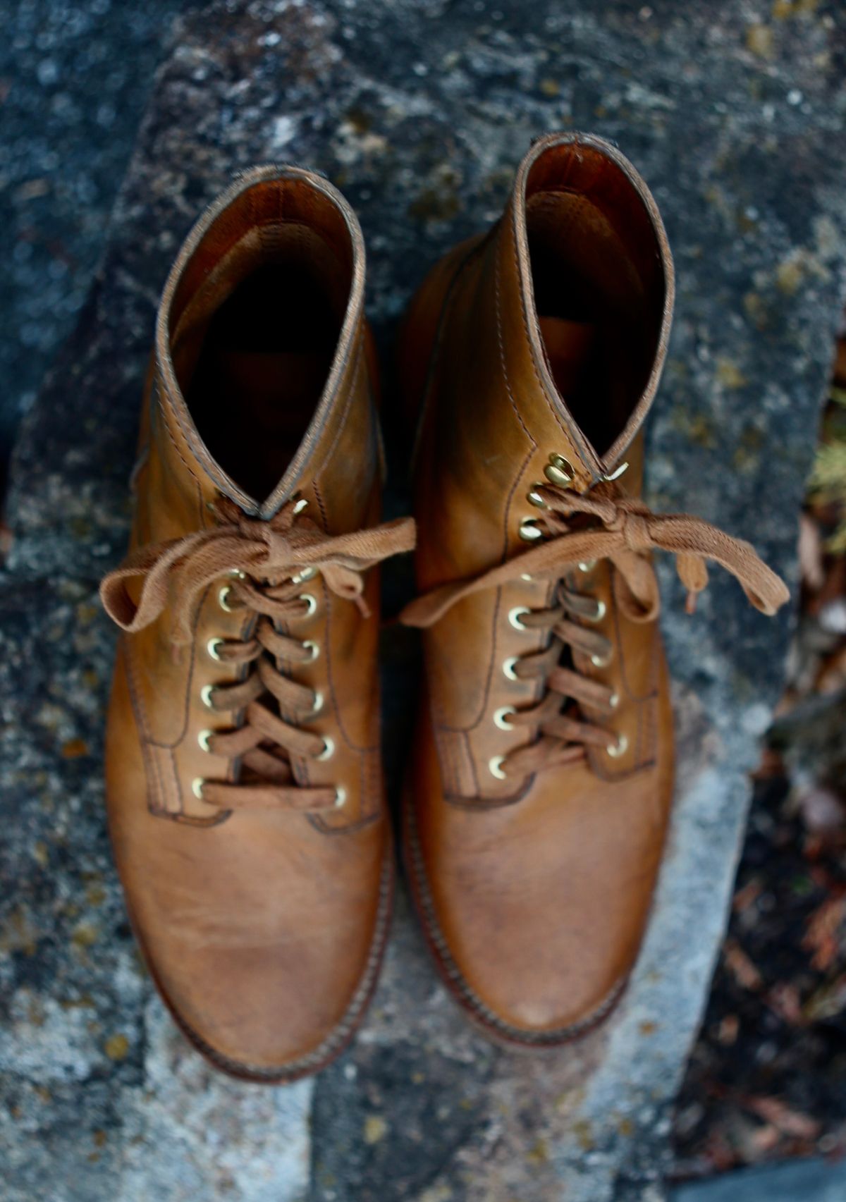 Photo by grantini on January 1, 2025 of the Oldspeed Service Boot 6” in Horween Tan Latigo.