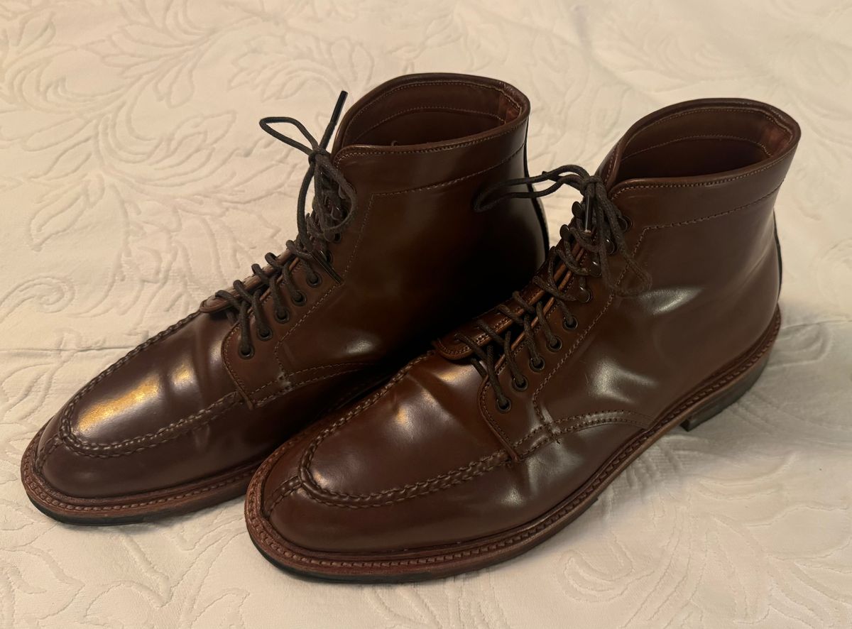 Photo by grantini on November 1, 2024 of the Alden Tanker Boot in Horween Ravello Shell Cordovan.