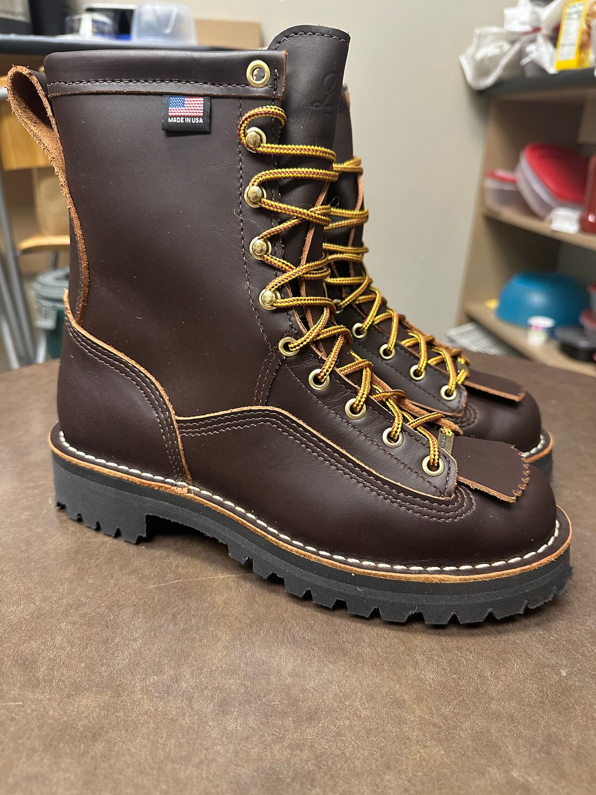 Photo by MaisonSerrif on October 3, 2025 of the Danner Rain Forest in Brown Full Grain.