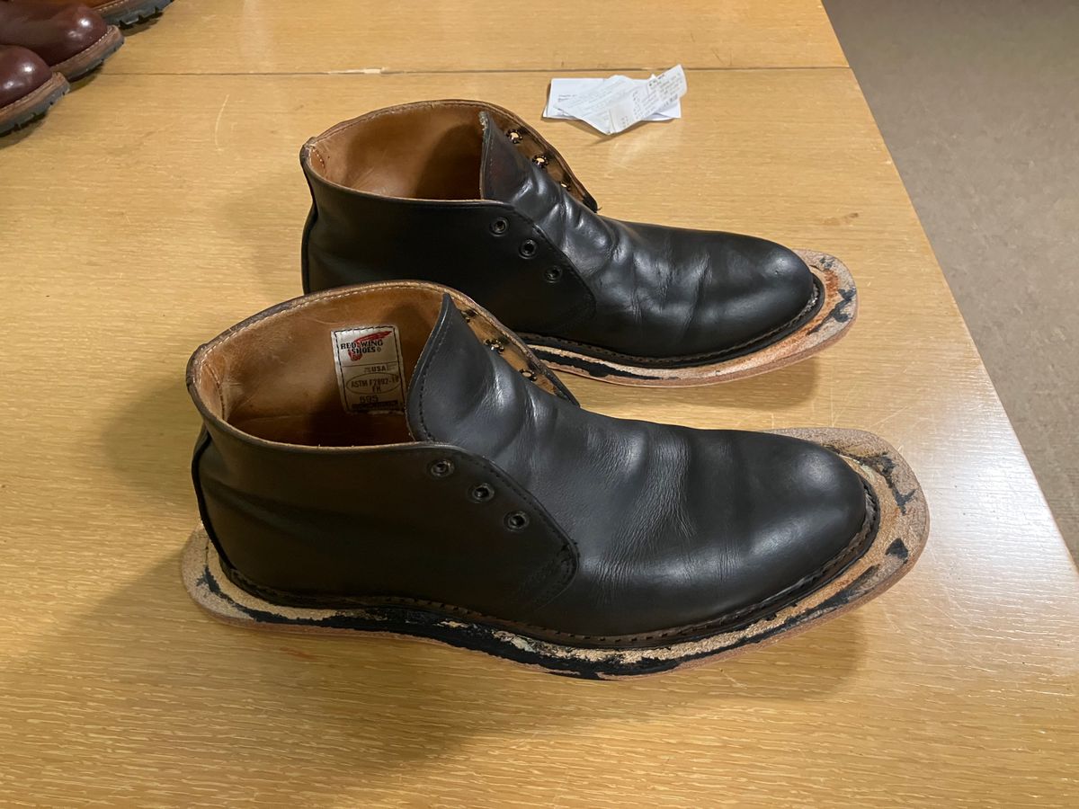 Photo by zaksiyc on April 5, 2025 of the Red Wing Work Chukka in Full Grain, Oiled.