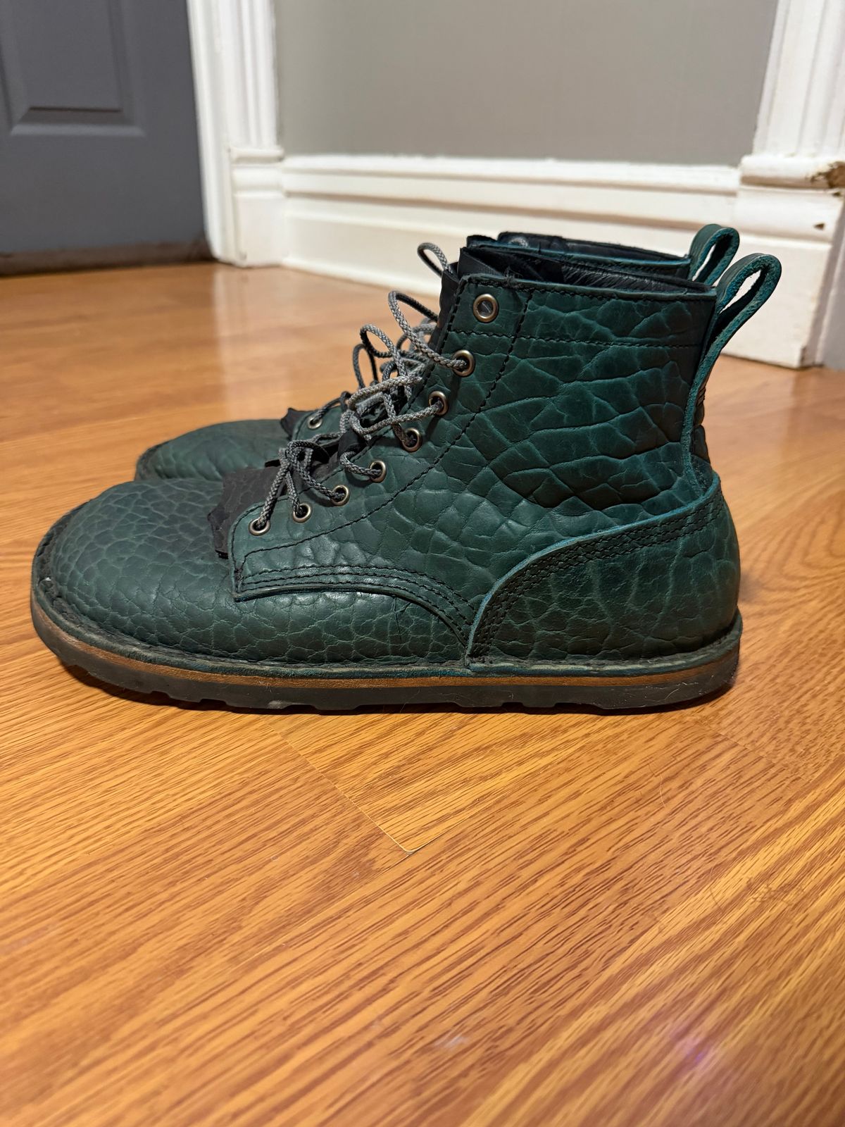 Photo by Forgedleather on December 6, 2025 of the Texarado Bailey in Canyon Teal Bison.