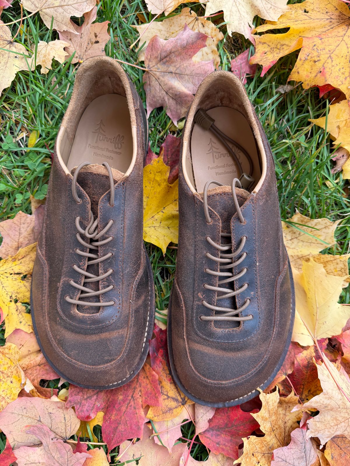 Photo by Forgedleather on November 1, 2025 of the Turriff Functional Footwear C-01 in C.f. Stead Prairie Waxy Commander Suede.