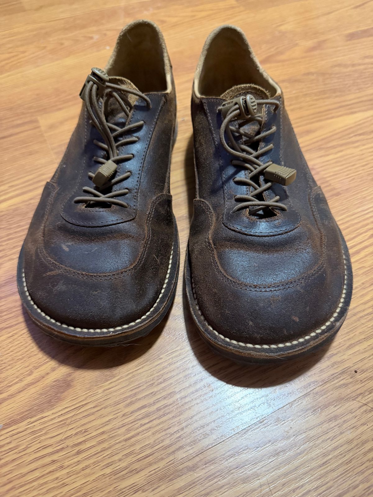 Photo by Forgedleather on December 6, 2025 of the Turriff Functional Footwear C-01 in C.f. Stead Prairie Waxy Commander Suede.