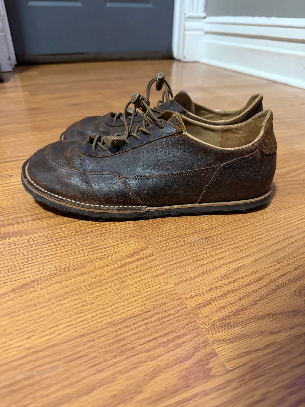 Photo by Forgedleather on December 6, 2025 of the Turriff Functional Footwear C-01 in C.f. Stead Prairie Waxy Commander Suede.