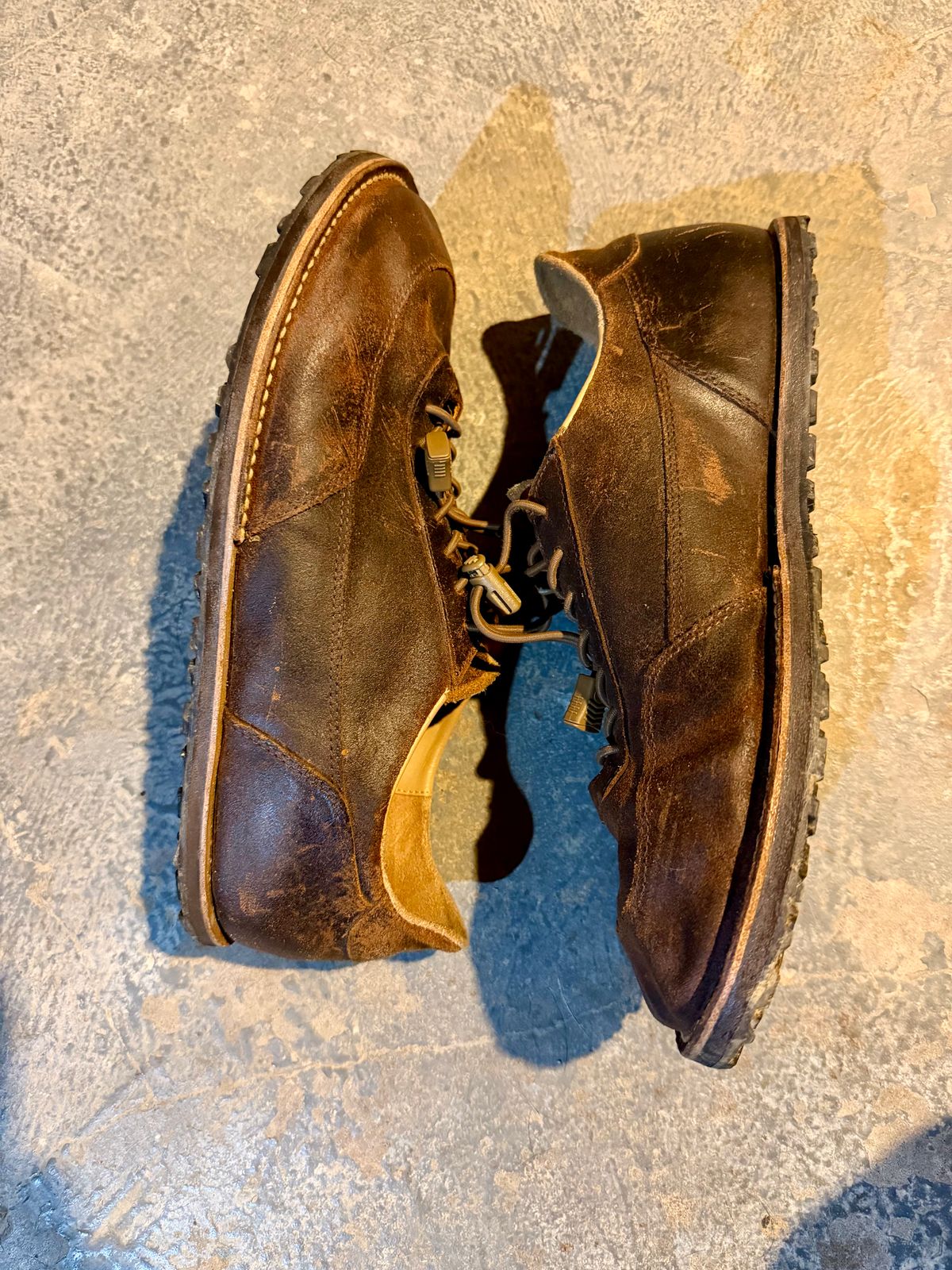 Photo by Forgedleather on January 1, 2026 of the Turriff Functional Footwear C-01 in C.f. Stead Prairie Waxy Commander Suede.