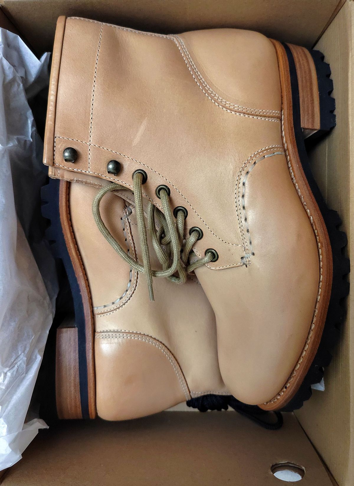 Photo by buttsandshouldersowner on September 30, 2025 of the Butts and Shoulders The Heritage Boots in Natural Leather.