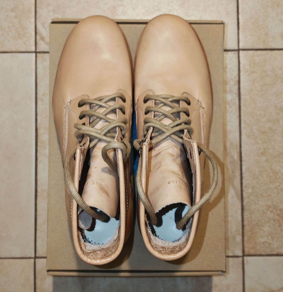 Photo by buttsandshouldersowner on November 5, 2025 of the Butts and Shoulders The Heritage Boots in Natural Leather.