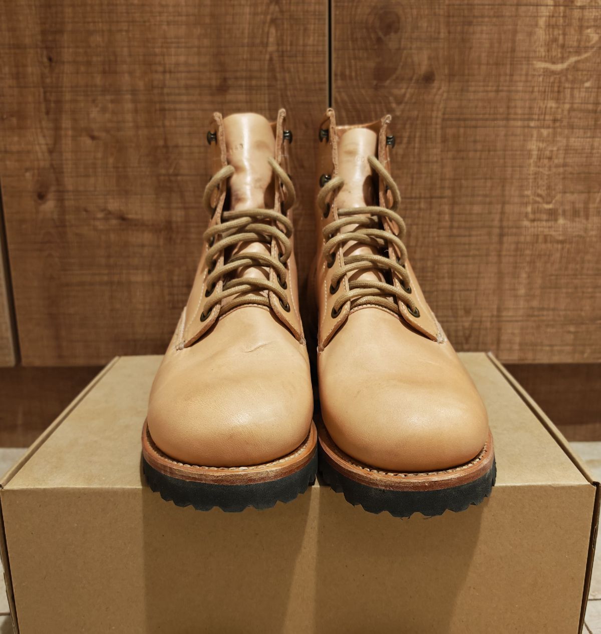 Photo by buttsandshouldersowner on December 6, 2025 of the Butts and Shoulders The Heritage Boots in Natural Leather.